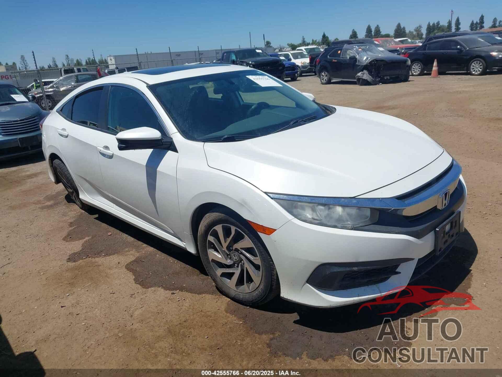 HONDA CIVIC 2018 - 2HGFC2F72JH566175