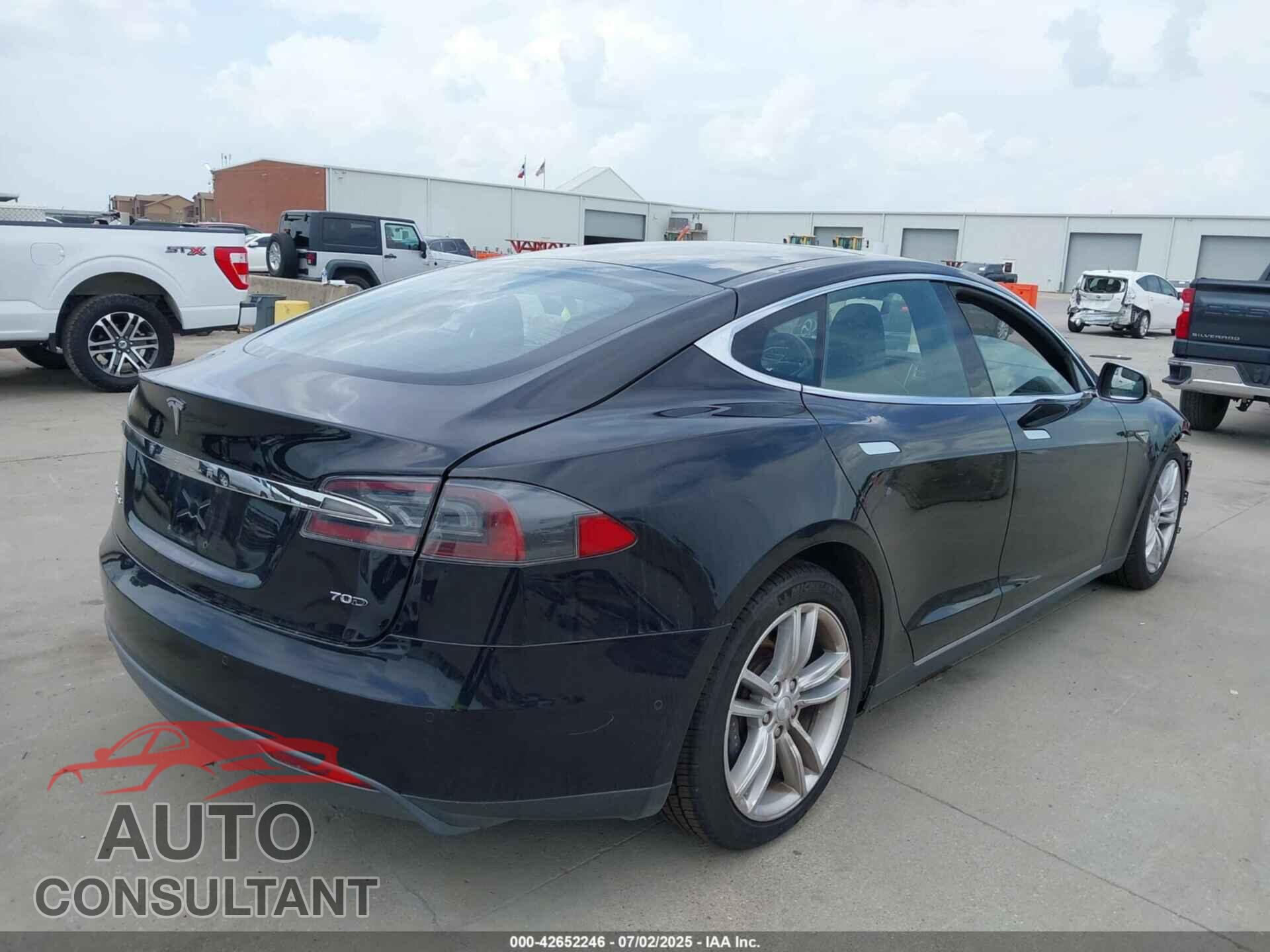 TESLA MODEL S 2015 - 5YJSA1S29FF087644