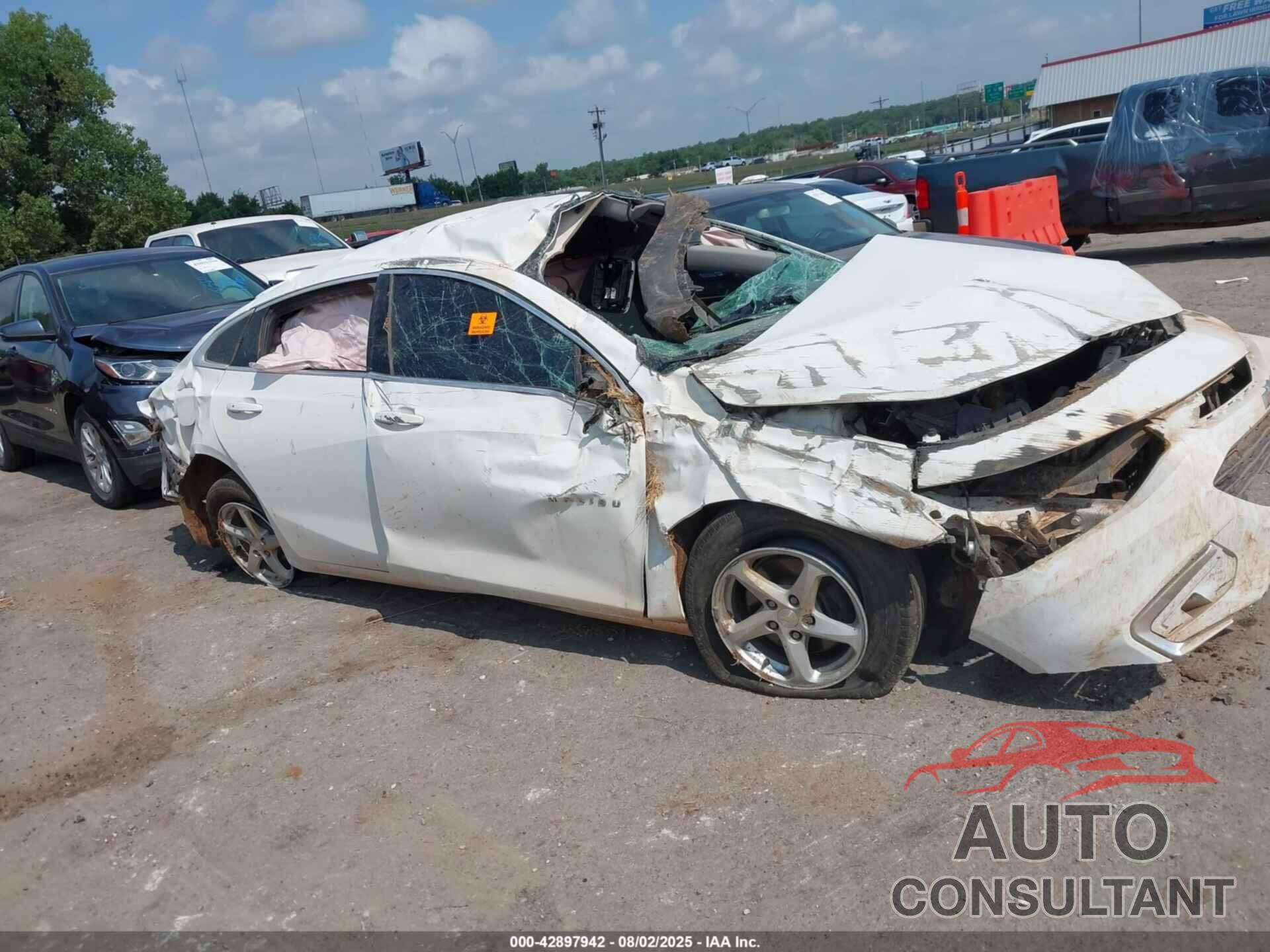 CHEVROLET MALIBU 2016 - 1G1ZB5ST0GF290990