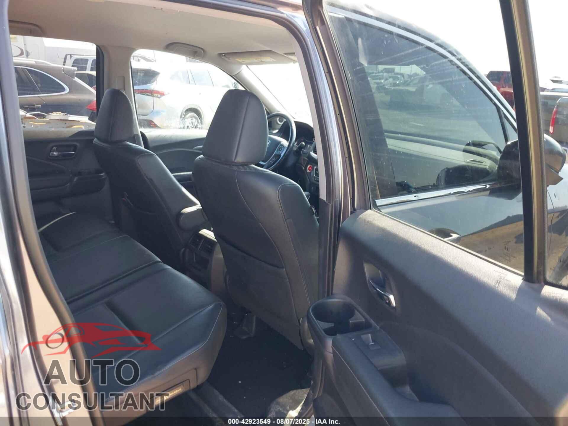 HONDA RIDGELINE 2017 - 5FPYK3F54HB015820