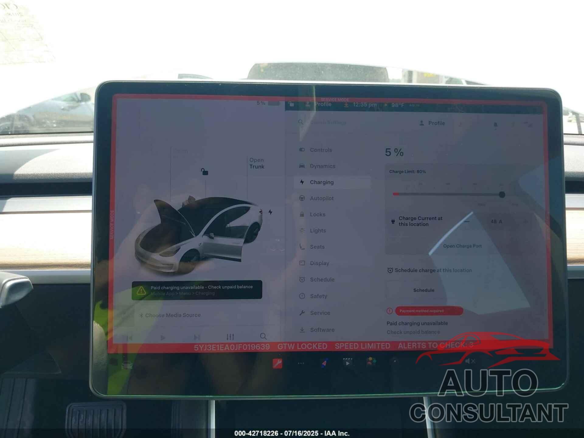 TESLA MODEL 3 2018 - 5YJ3E1EA0JF019639