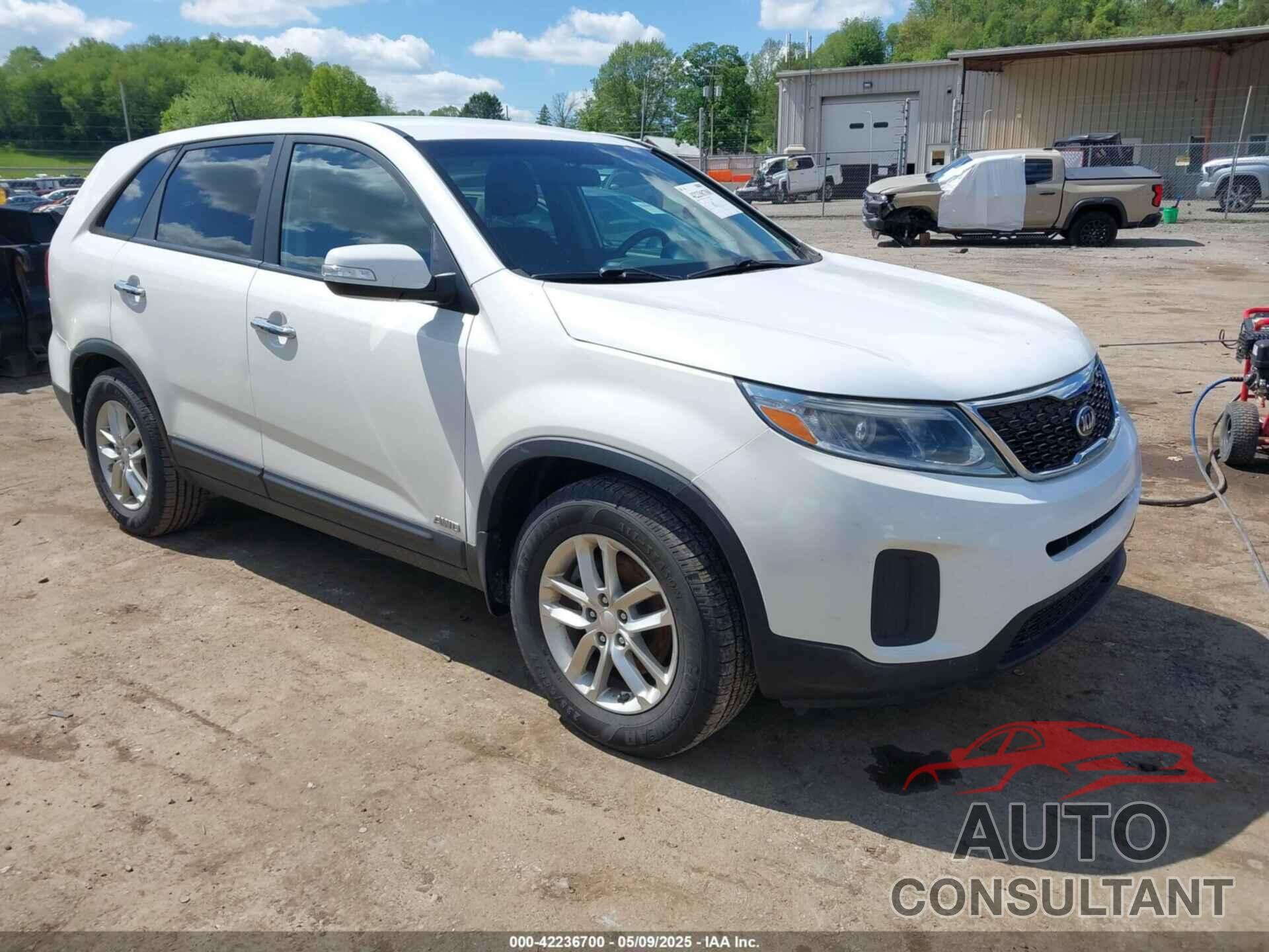 KIA SORENTO 2014 - 5XYKTCA64EG513838