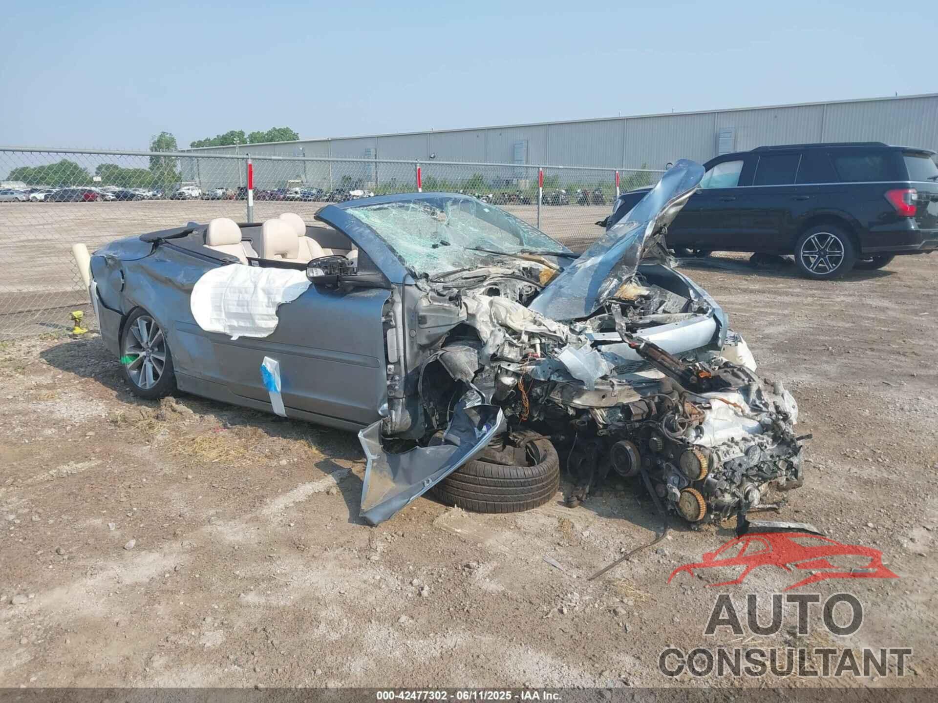 VOLVO C70 2011 - YV1672MC4BJ110286