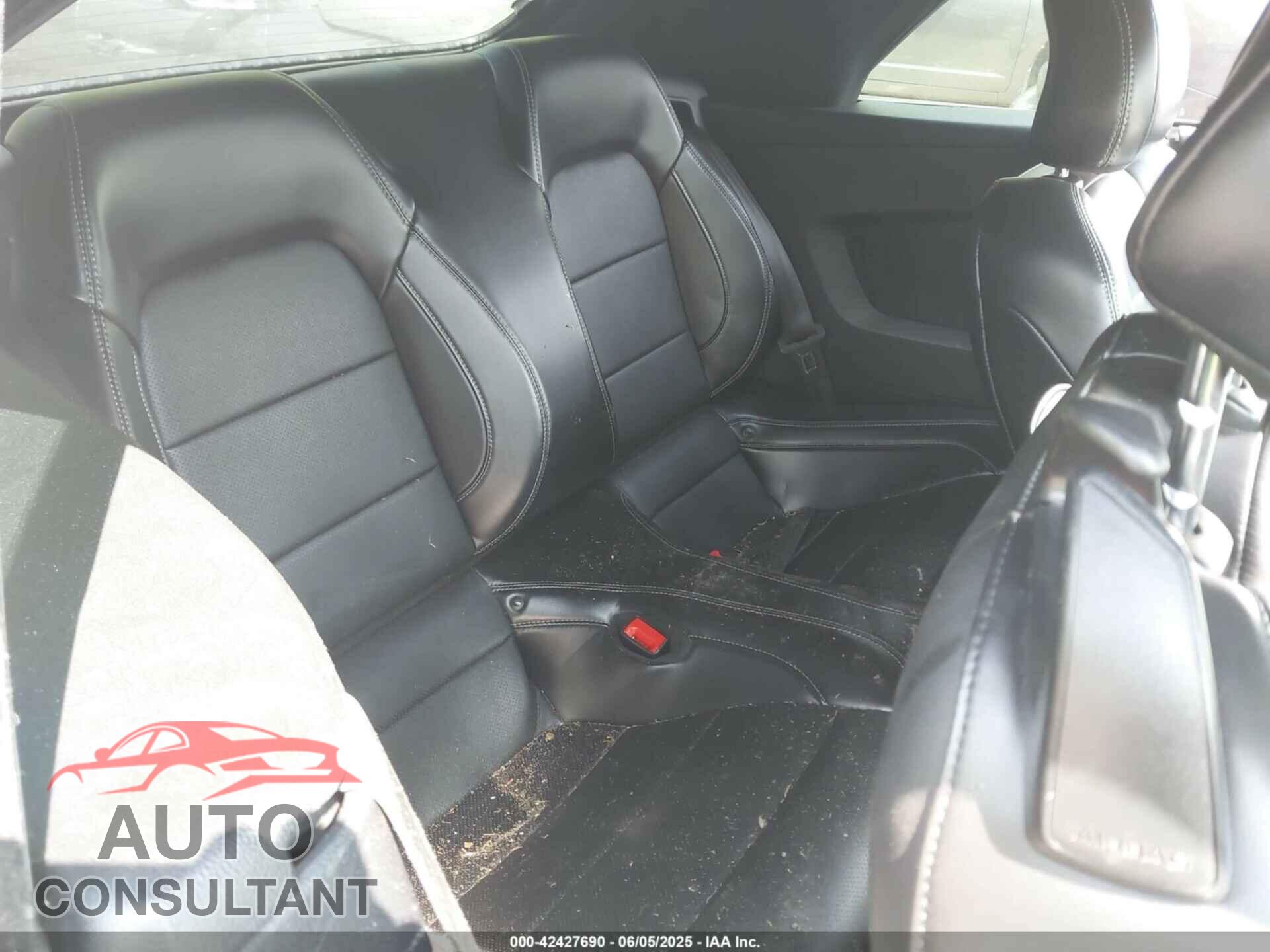 FORD MUSTANG 2019 - 1FATP8UH5K5198738