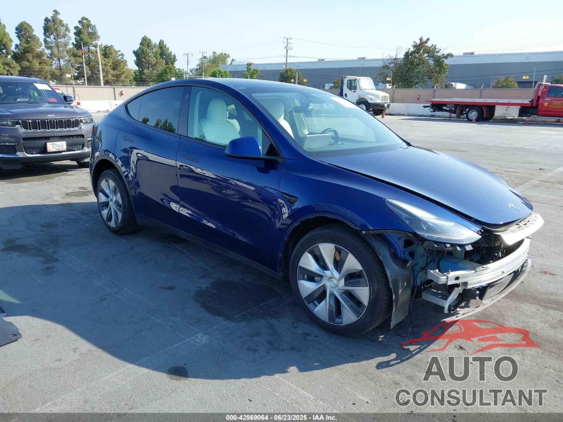 TESLA MODEL Y 2023 - 7SAYGDEE7PF621275