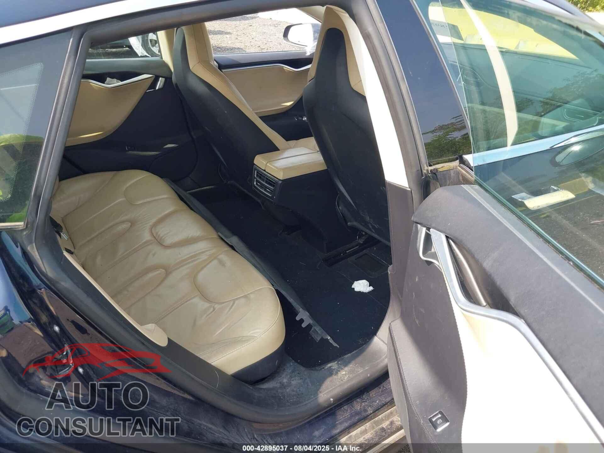 TESLA MODEL S 2013 - 5YJSA1CN0DFP04516