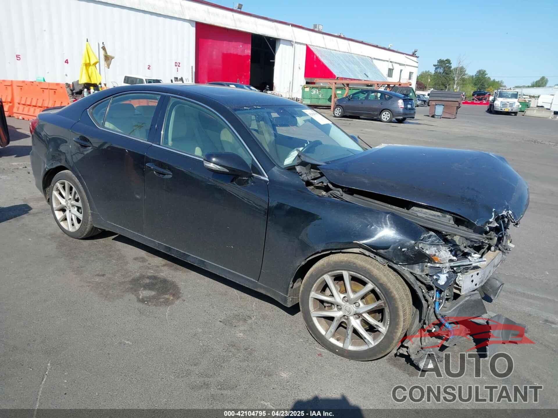 LEXUS IS 250 2011 - JTHCF5C28B2035042