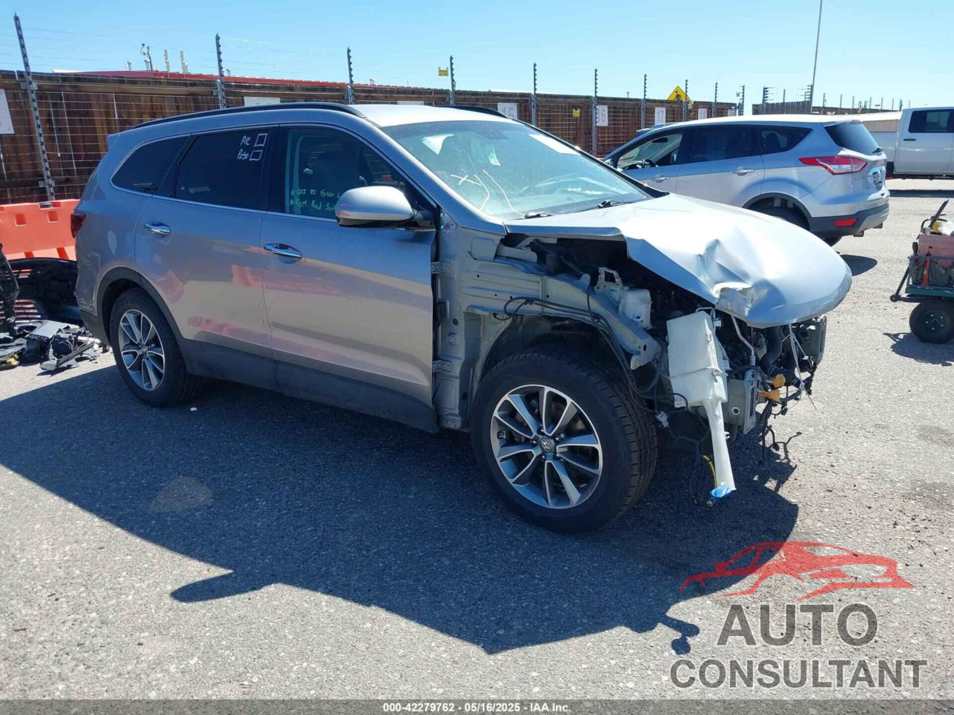 HYUNDAI SANTA FE 2018 - KM8SMDHF9JU263395