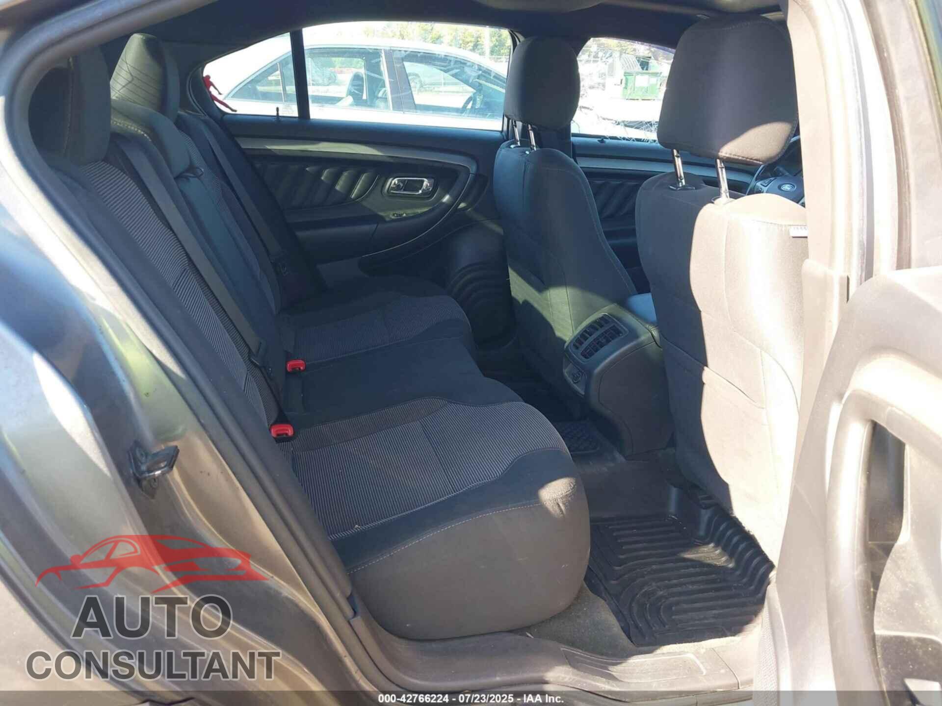 FORD TAURUS 2014 - 1FAHP2E93EG125032