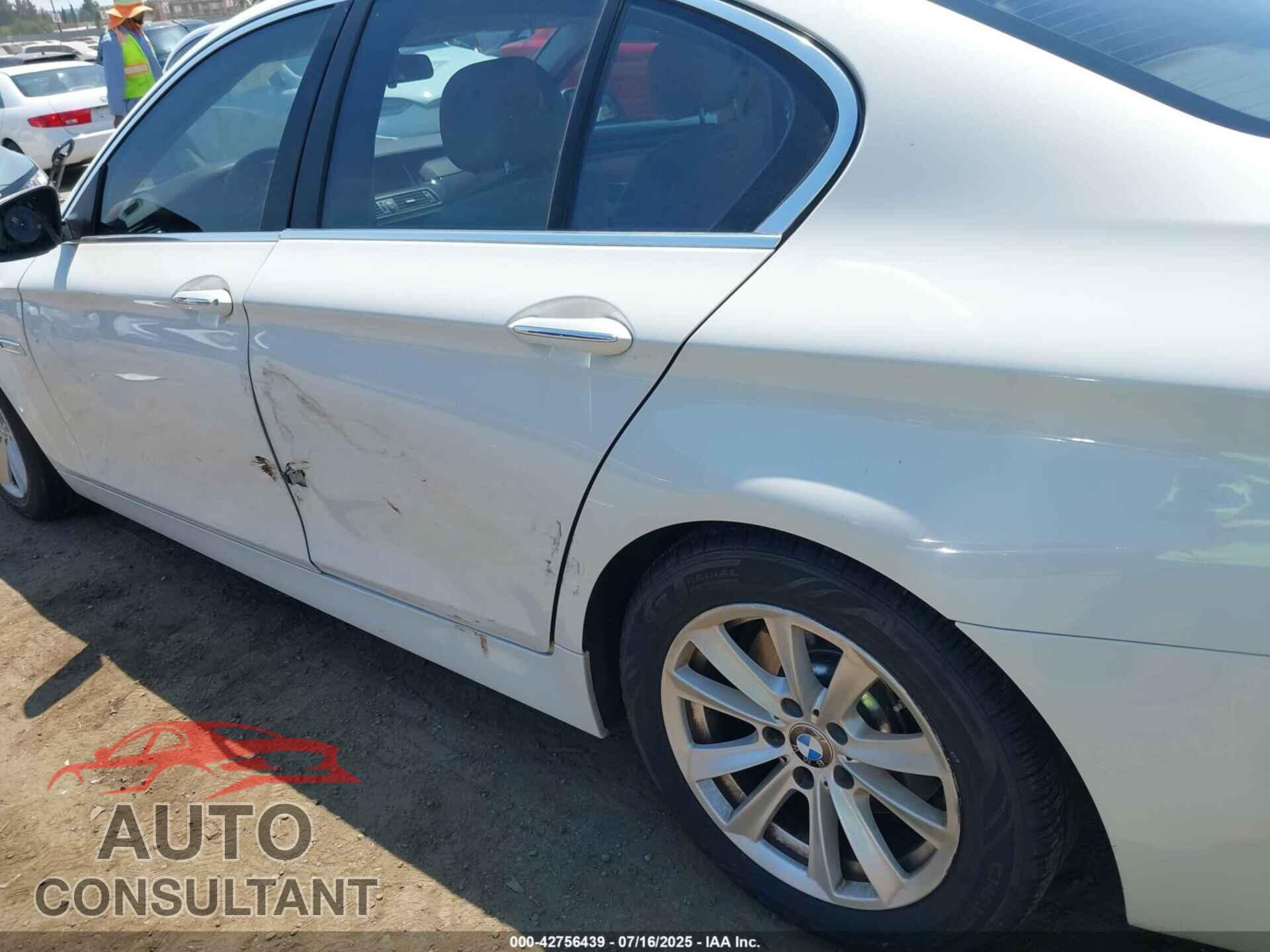 BMW 528I 2015 - WBA5A5C59FD524558