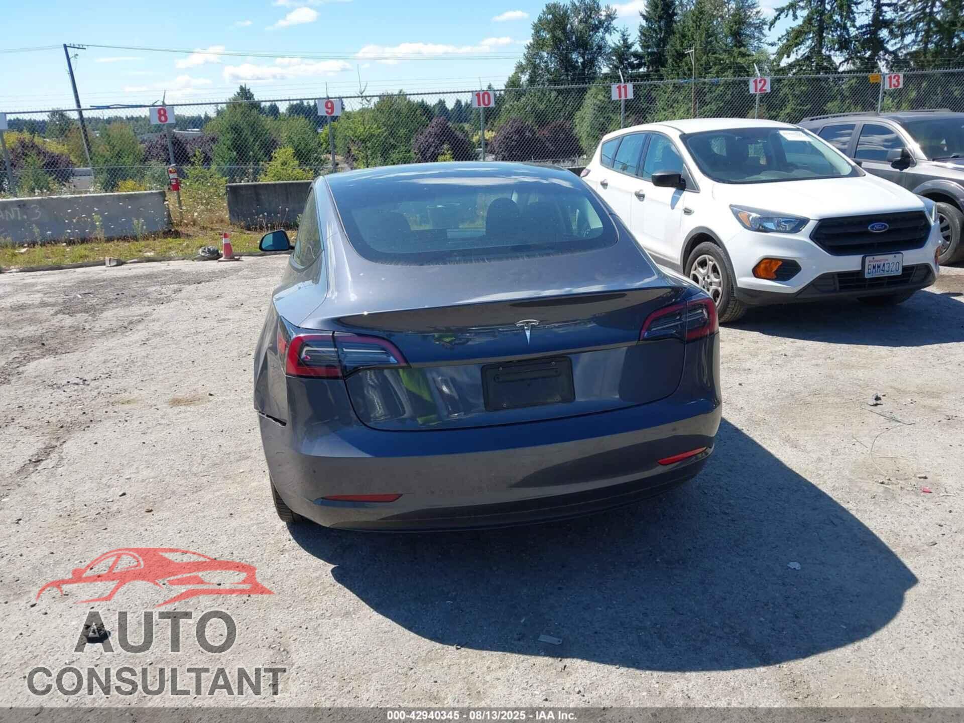 TESLA MODEL 3 2023 - 5YJ3E1EA5PF644207