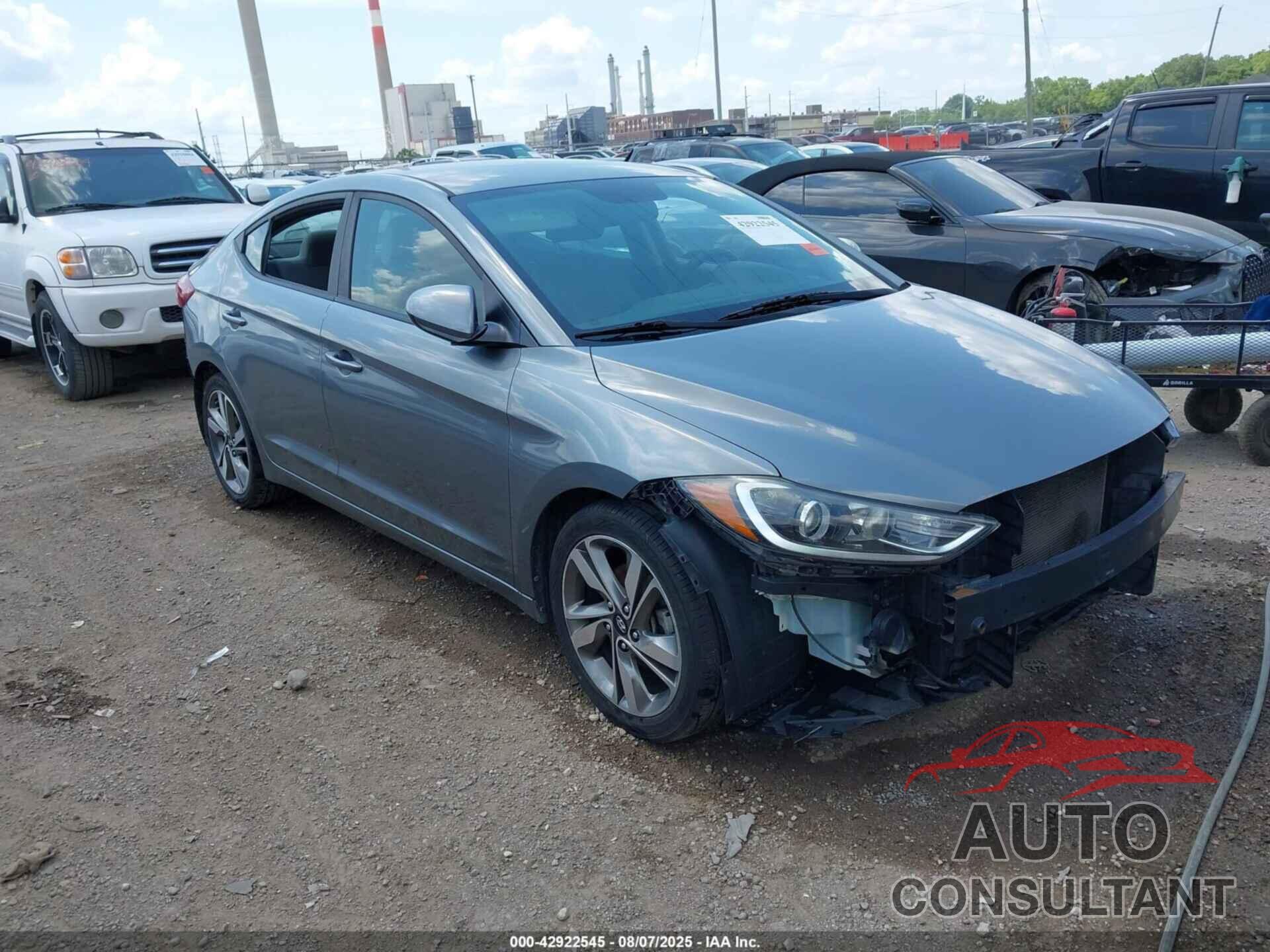 HYUNDAI ELANTRA 2017 - KMHD74LF1HU094605