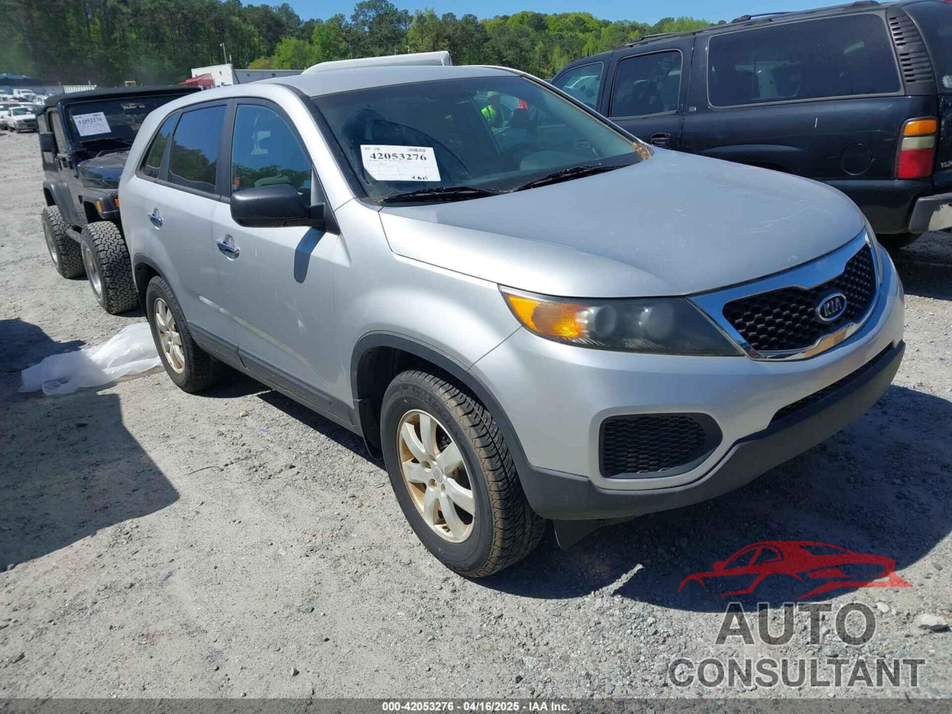 KIA SORENTO 2011 - 5XYKT3A16BG022655