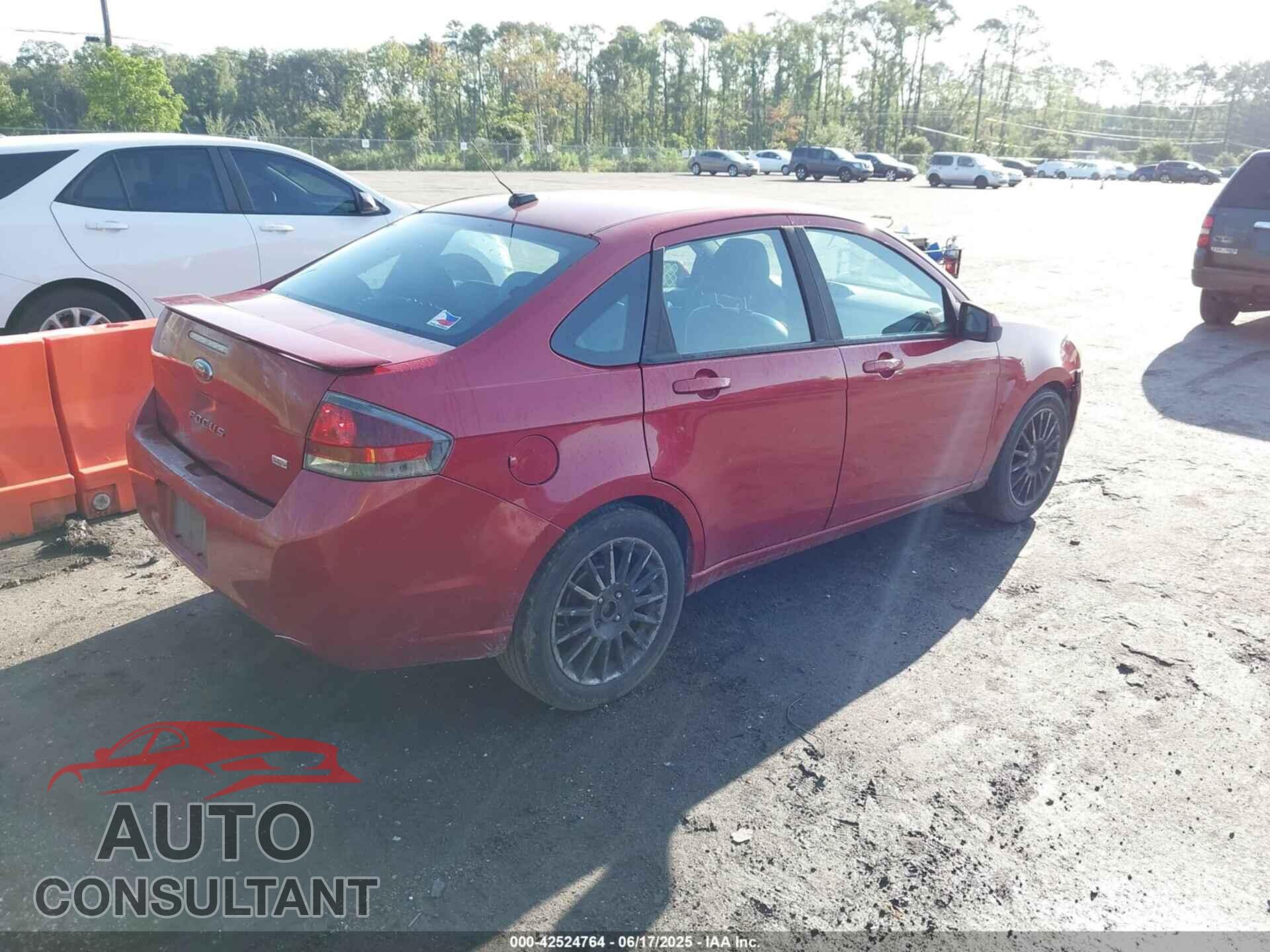 FORD FOCUS 2010 - 1FAHP3GN0AW190825