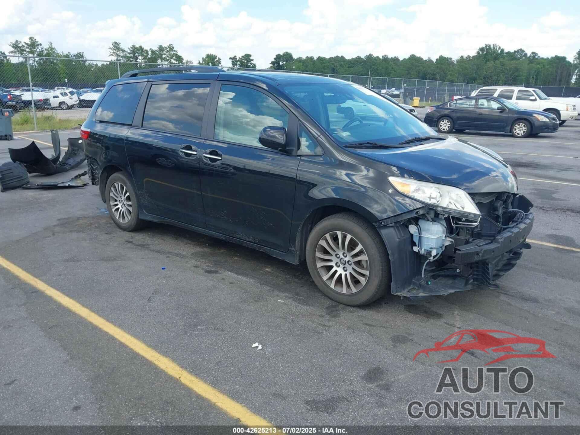 TOYOTA SIENNA 2018 - 5TDYZ3DC4JS962153