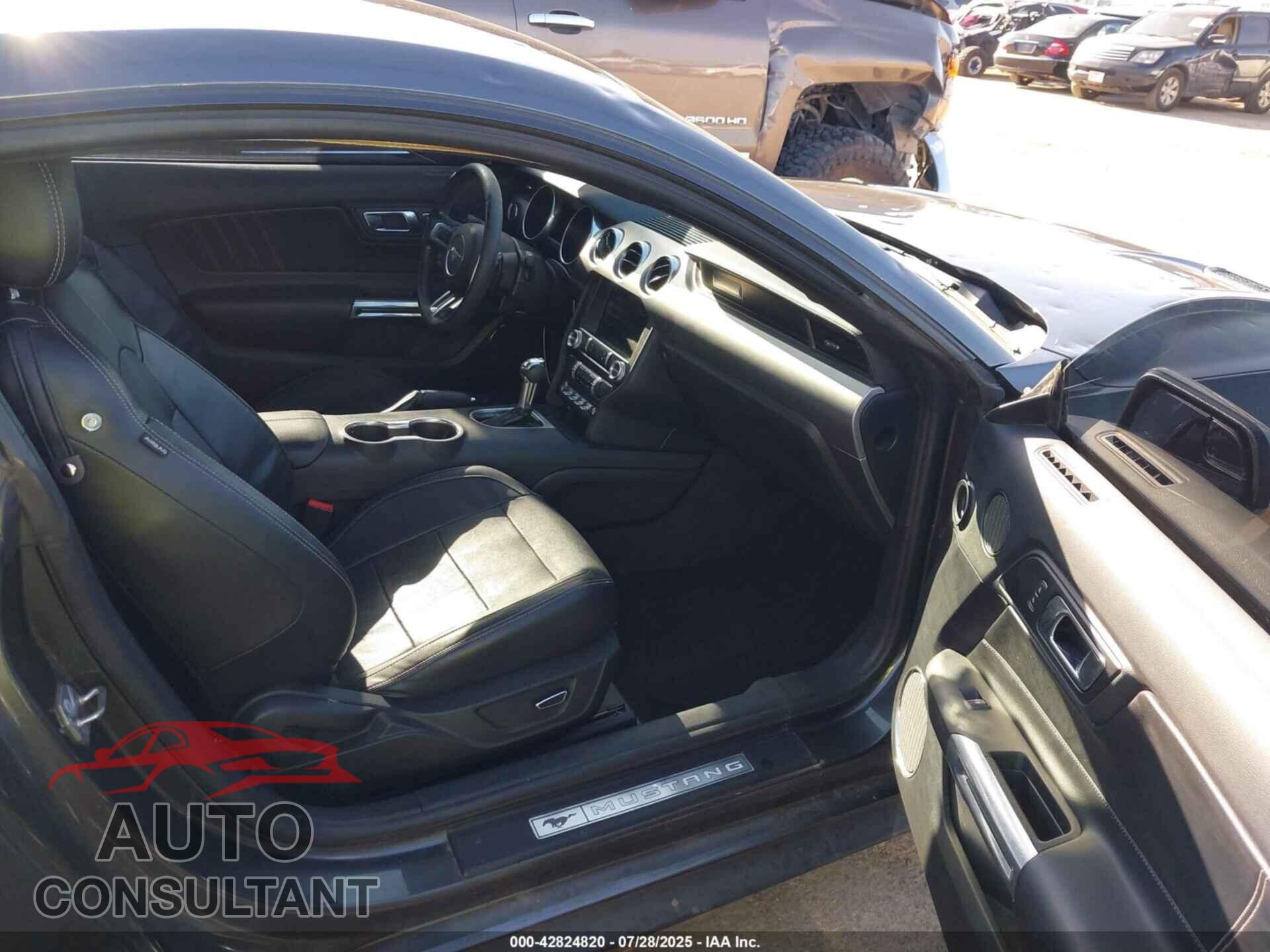 FORD MUSTANG 2019 - 1FA6P8CFXK5110022