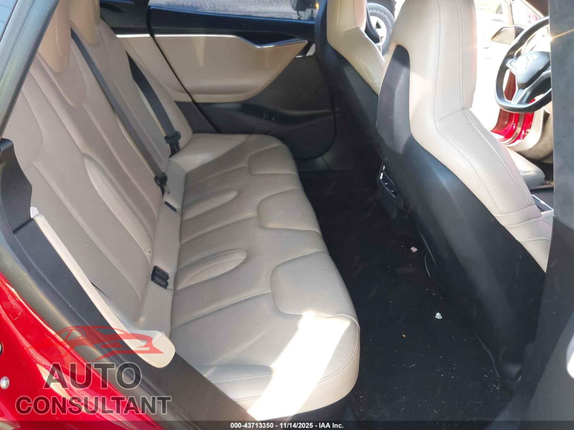 TESLA MODEL S 2015 - 5YJSA1E42FF108430