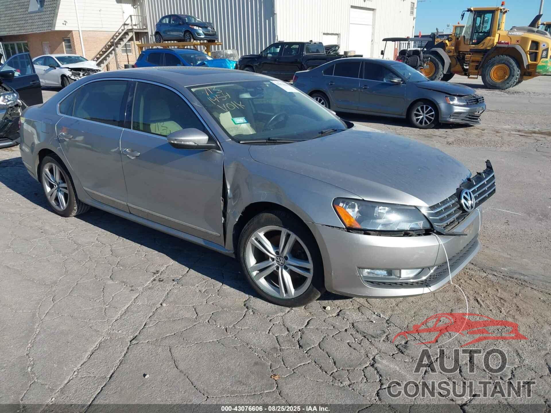 VOLKSWAGEN PASSAT 2012 - 1VWCN7A30CC032141