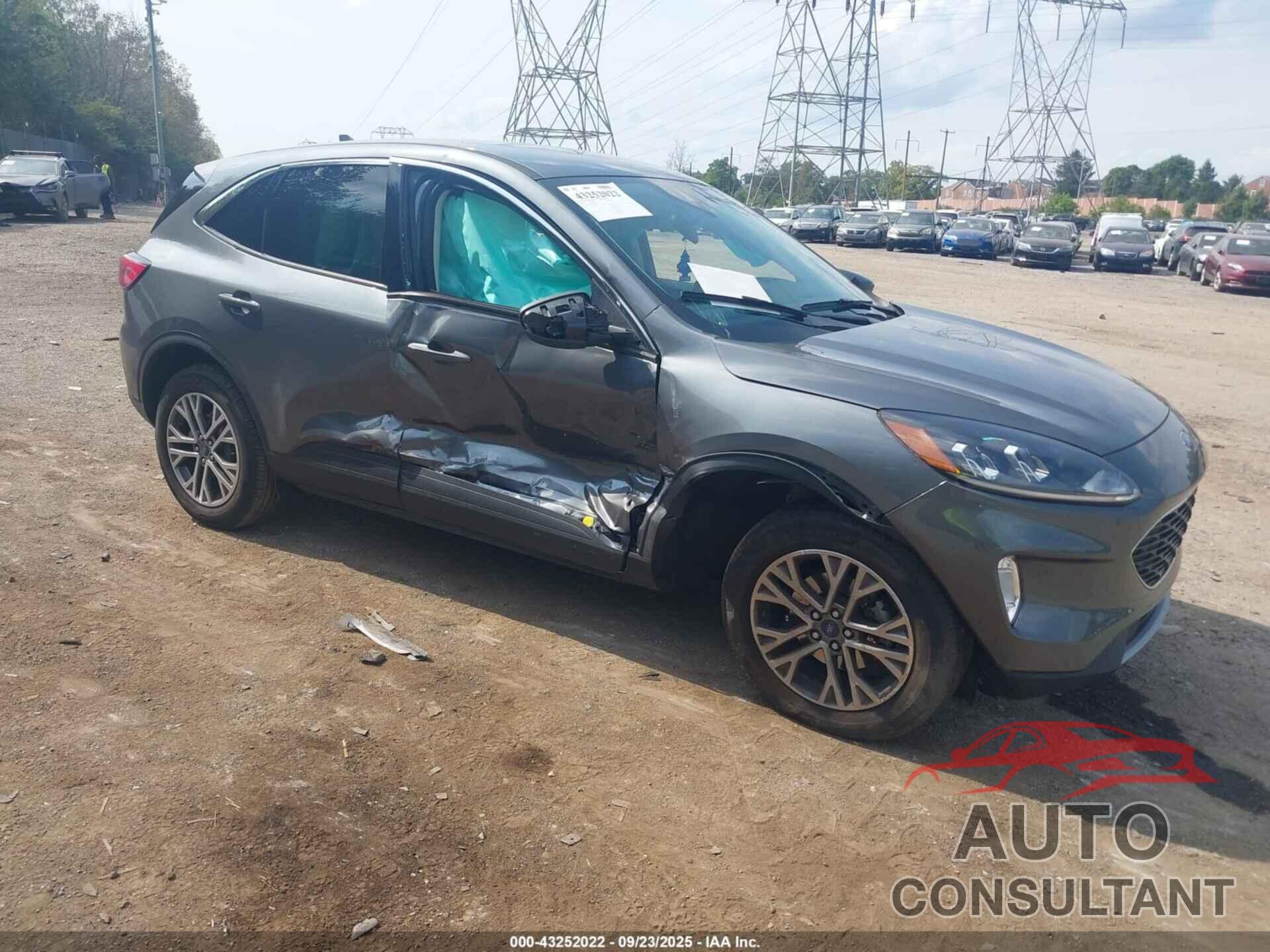 FORD ESCAPE 2022 - 1FMCU9H61NUB05575