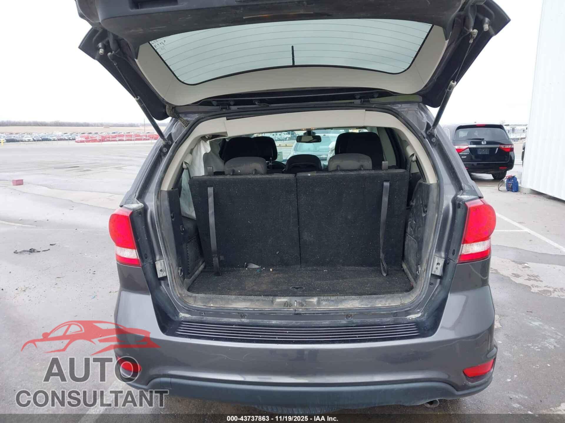 DODGE JOURNEY 2019 - 3C4PDCBB0KT681348