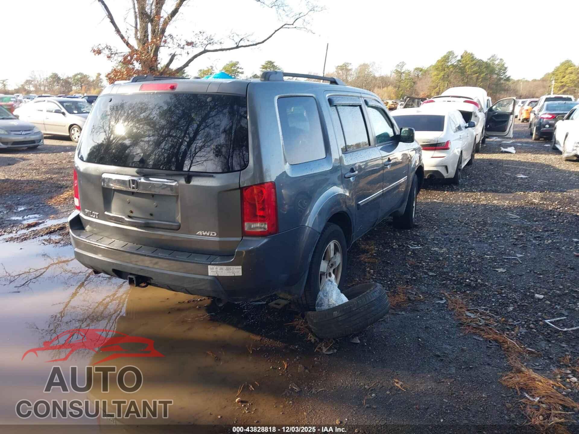 HONDA PILOT 2011 - 5FNYF4H65BB034232