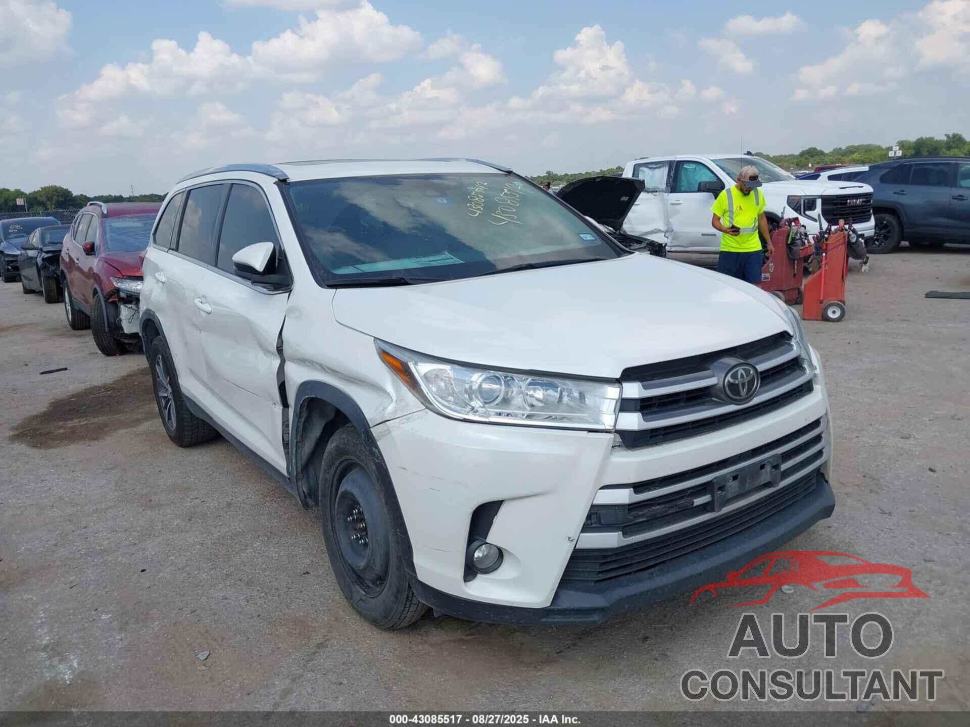 TOYOTA HIGHLANDER 2019 - 5TDKZRFH7KS337099