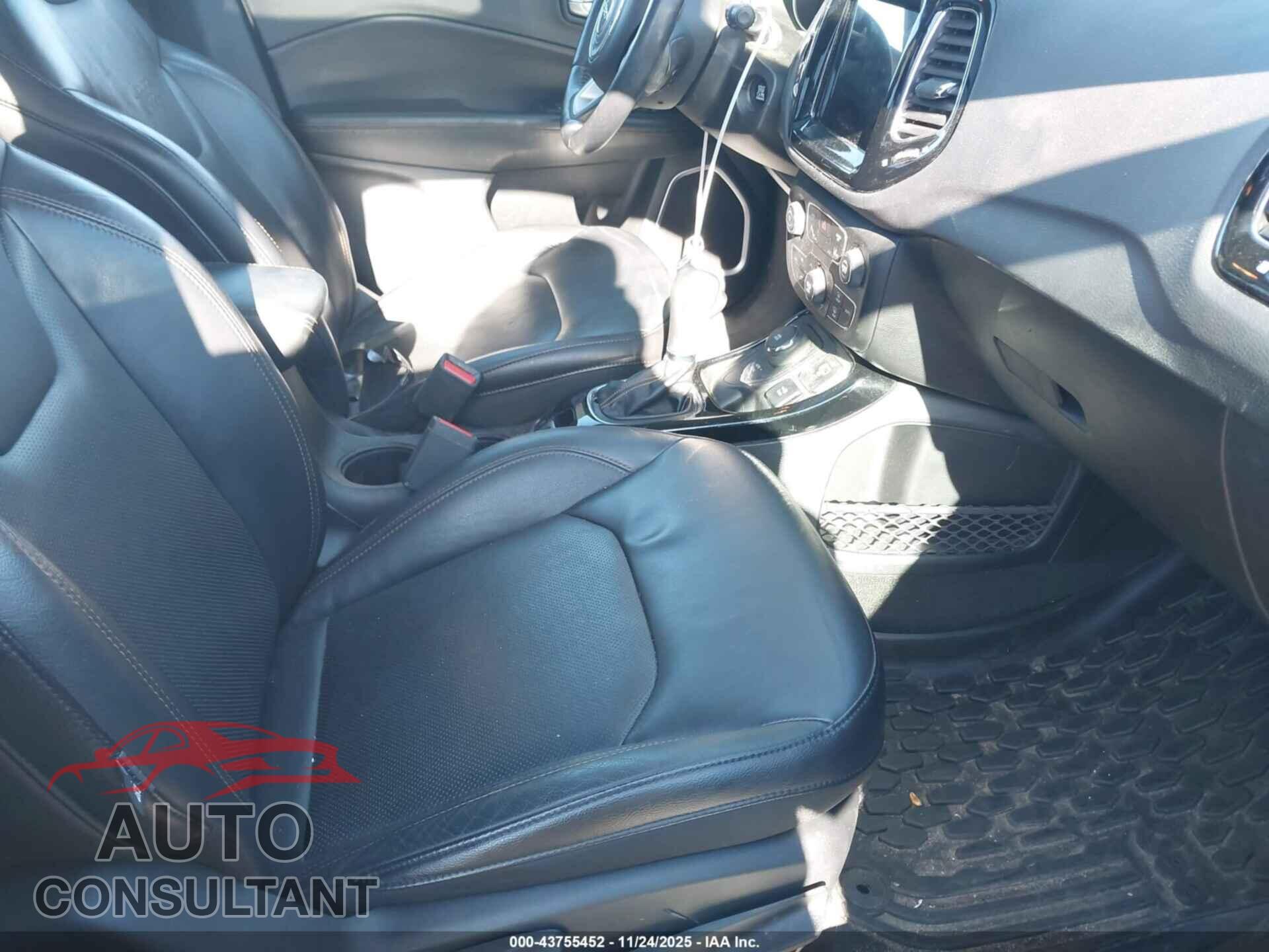 JEEP NEW COMPASS 2017 - 3C4NJDCB2HT611315