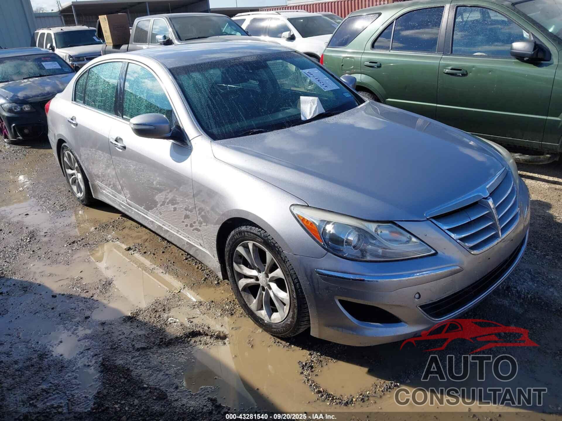 HYUNDAI GENESIS 2013 - KMHGC4DD6DU243333
