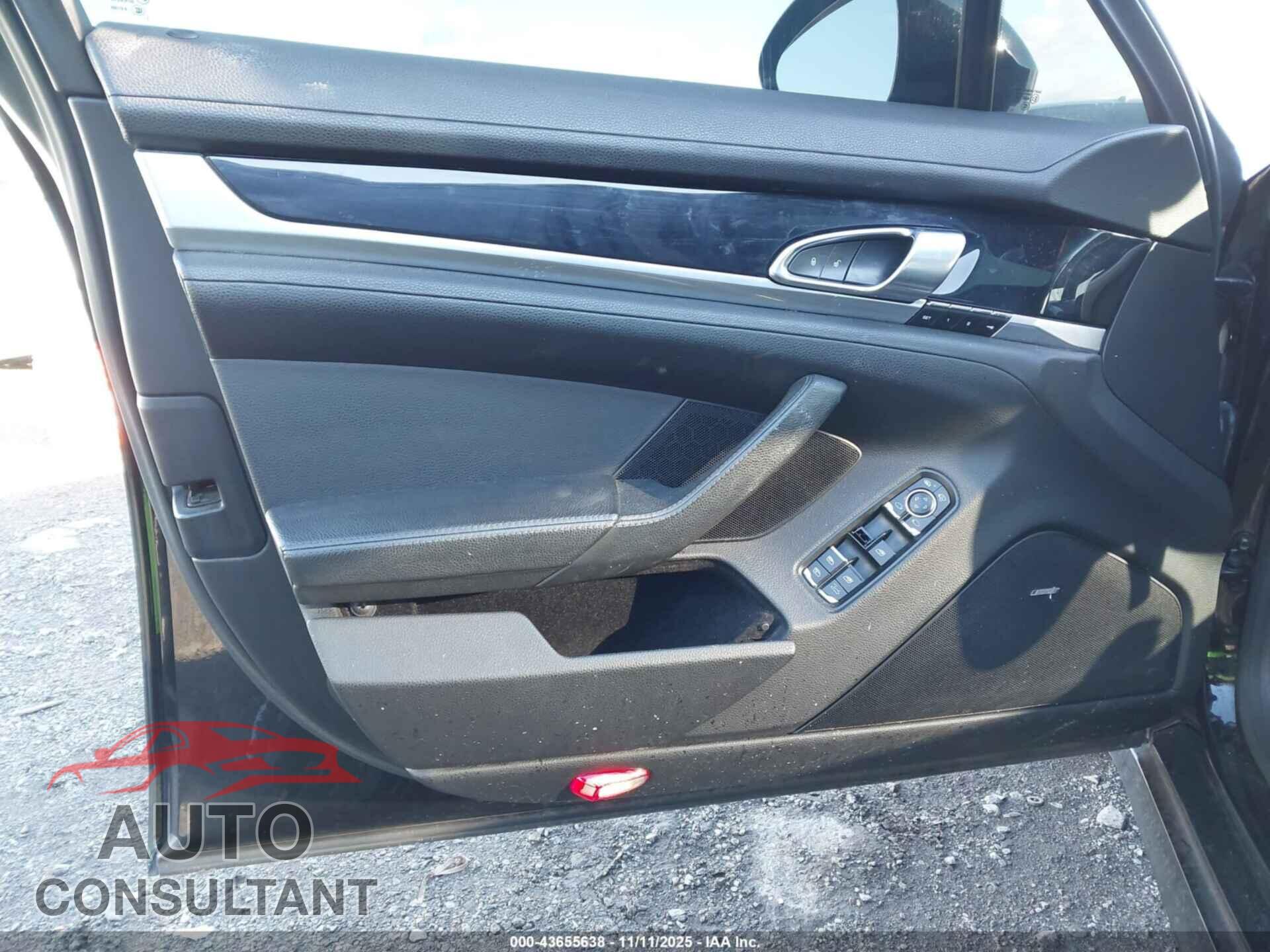 PORSCHE PANAMERA 2014 - WP0AA2A71EL013693