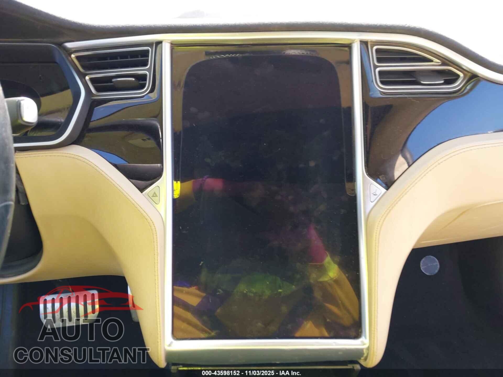 TESLA MODEL S 2016 - 5YJSA1E40GF124403