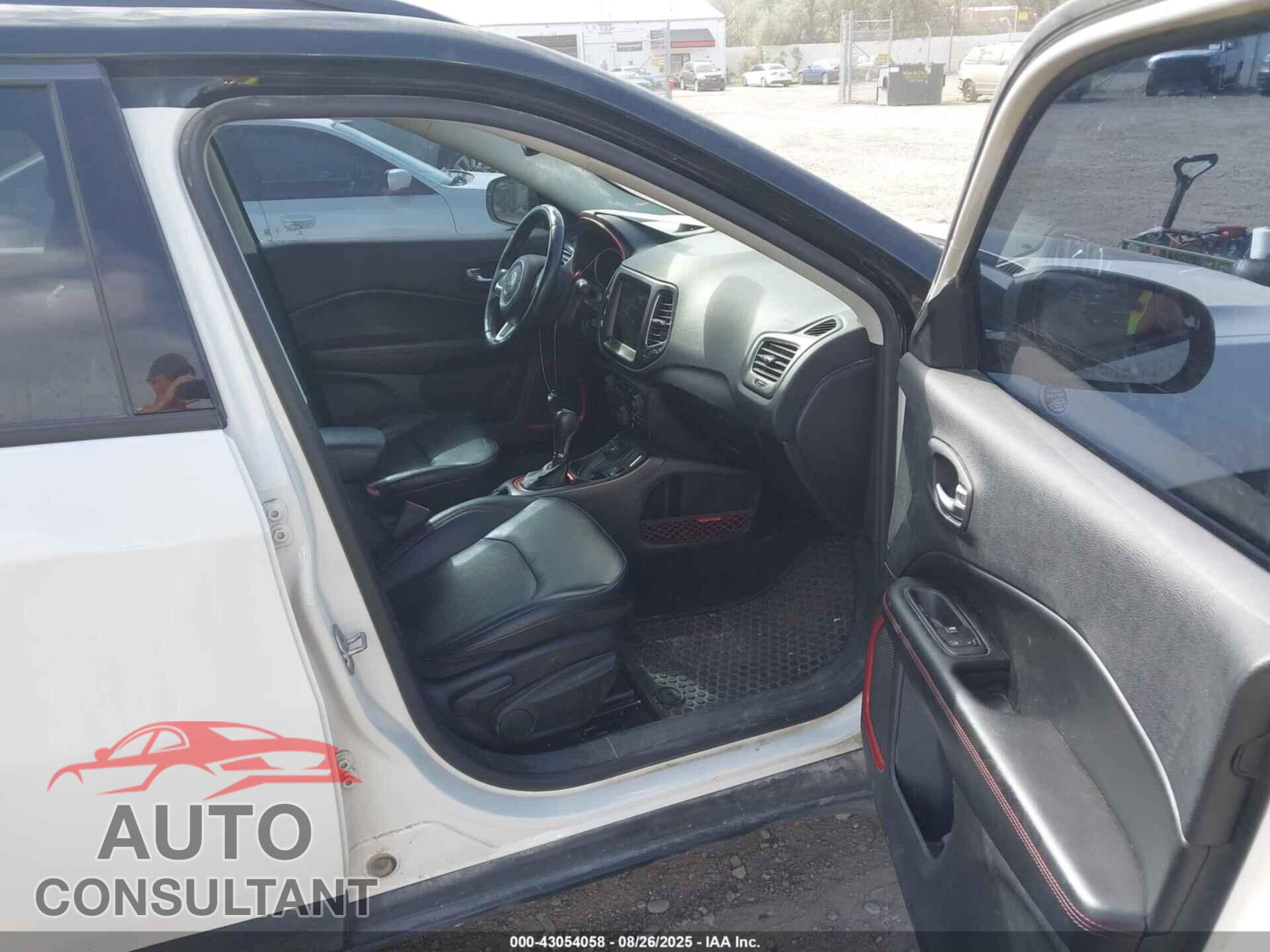 JEEP COMPASS 2019 - 3C4NJDDB2KT785374