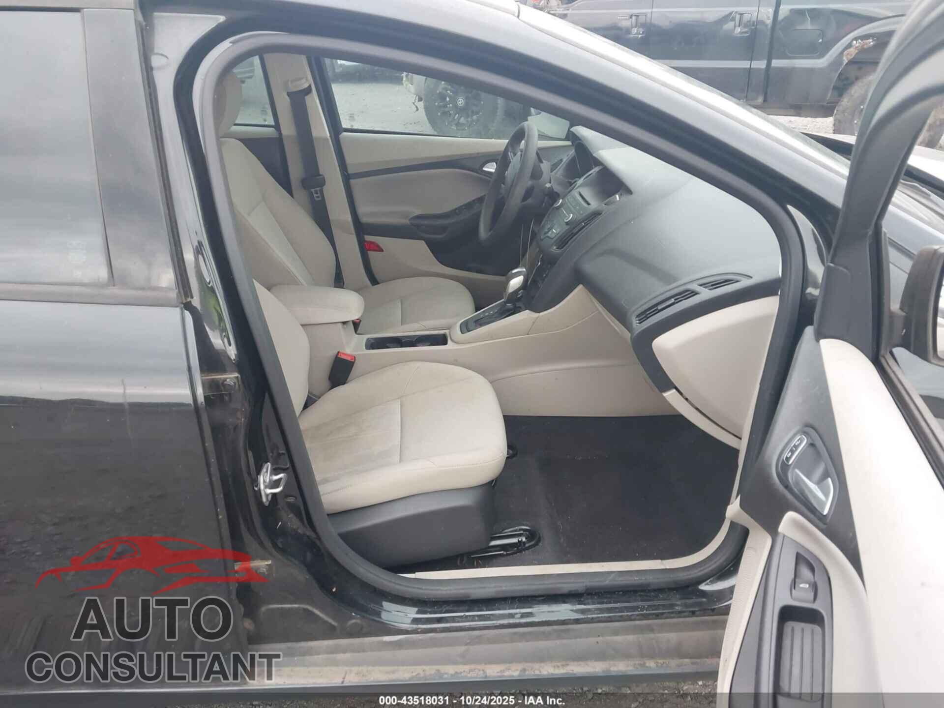 FORD FOCUS 2015 - 1FADP3F24FL356469