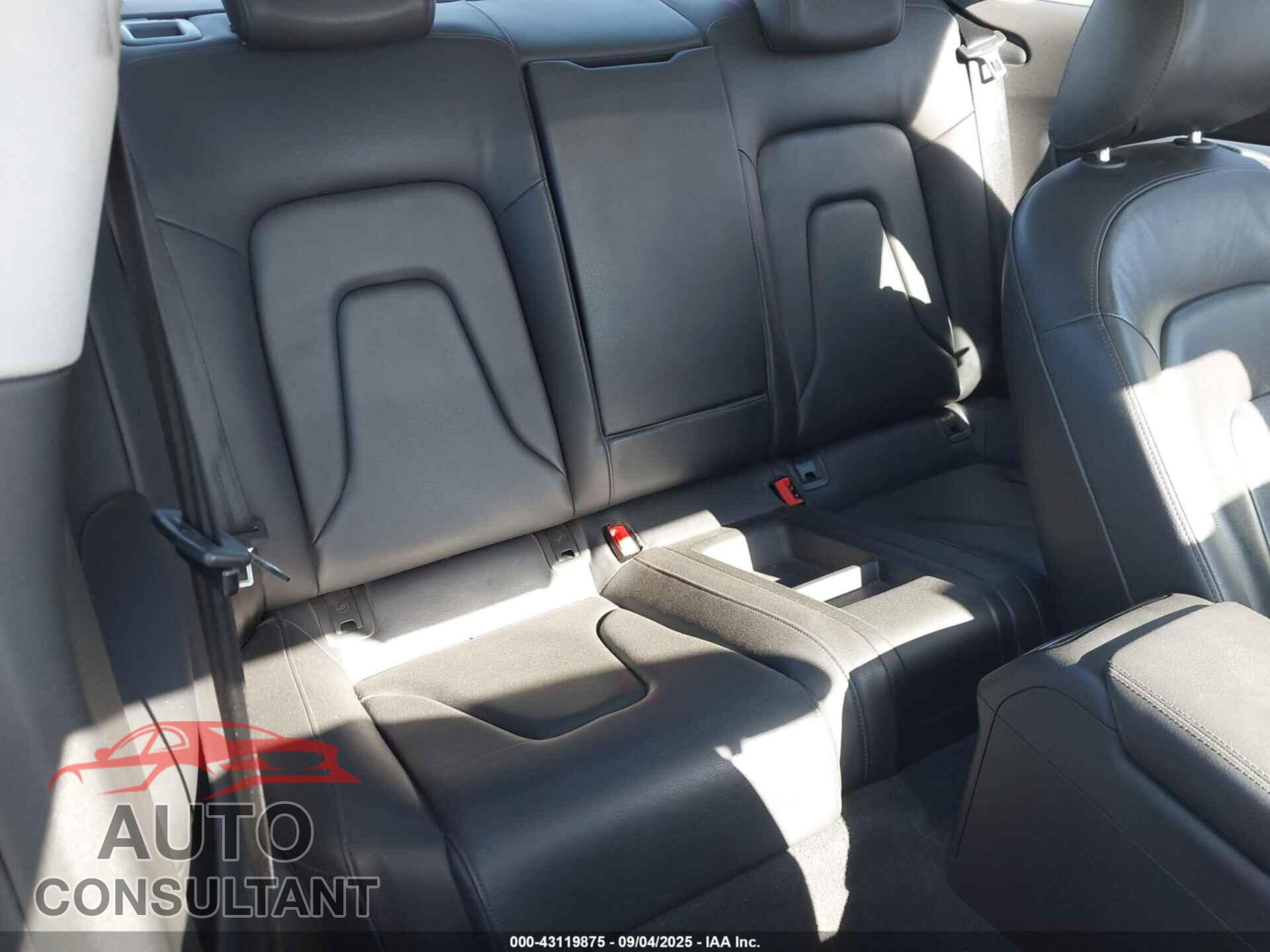 AUDI A5 2011 - WAUCFAFR9BA025237