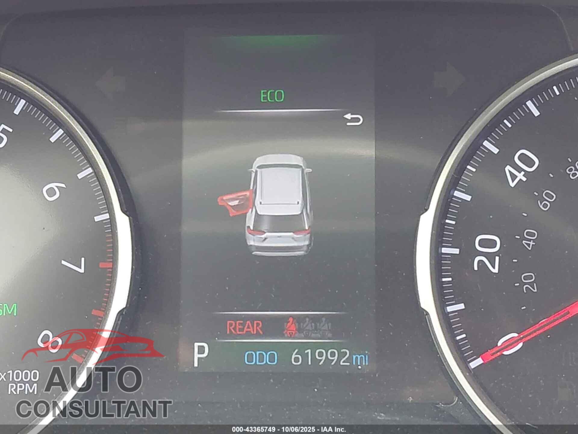 TOYOTA RAV4 2019 - JTMP1RFV1KD019901