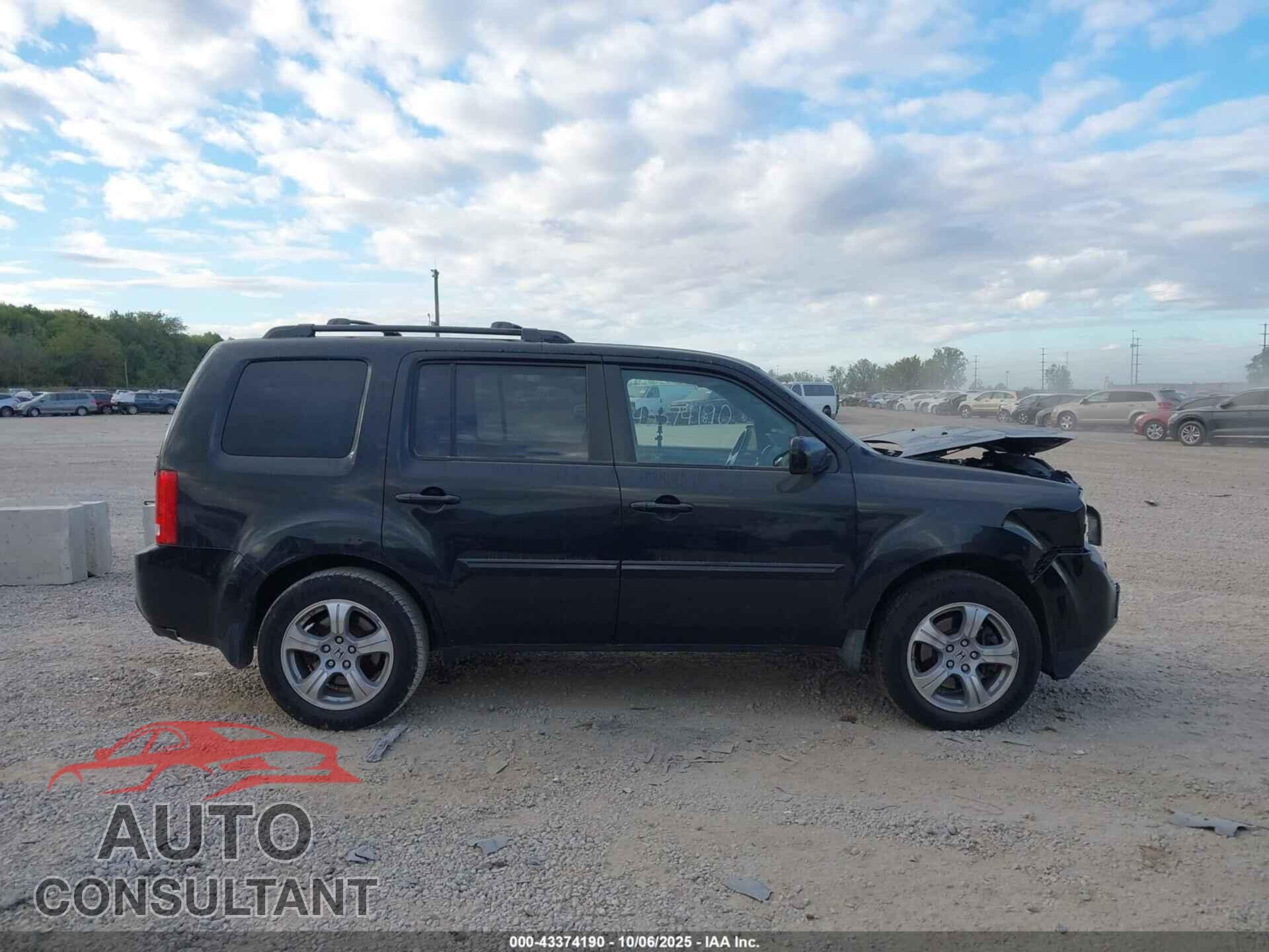 HONDA PILOT 2012 - 5FNYF4H50CB047091