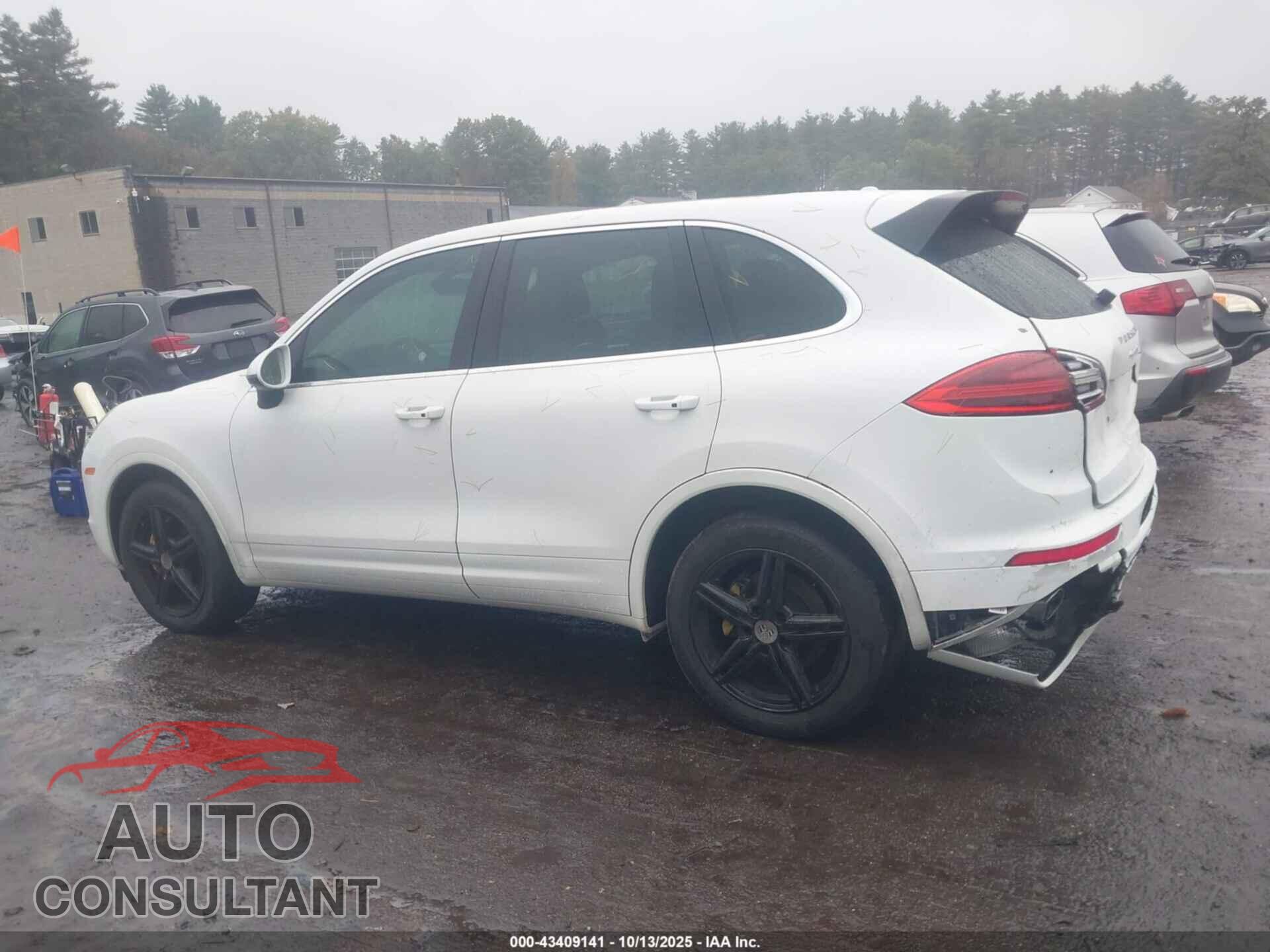 PORSCHE CAYENNE 2016 - WP1AB2A26GLA93382