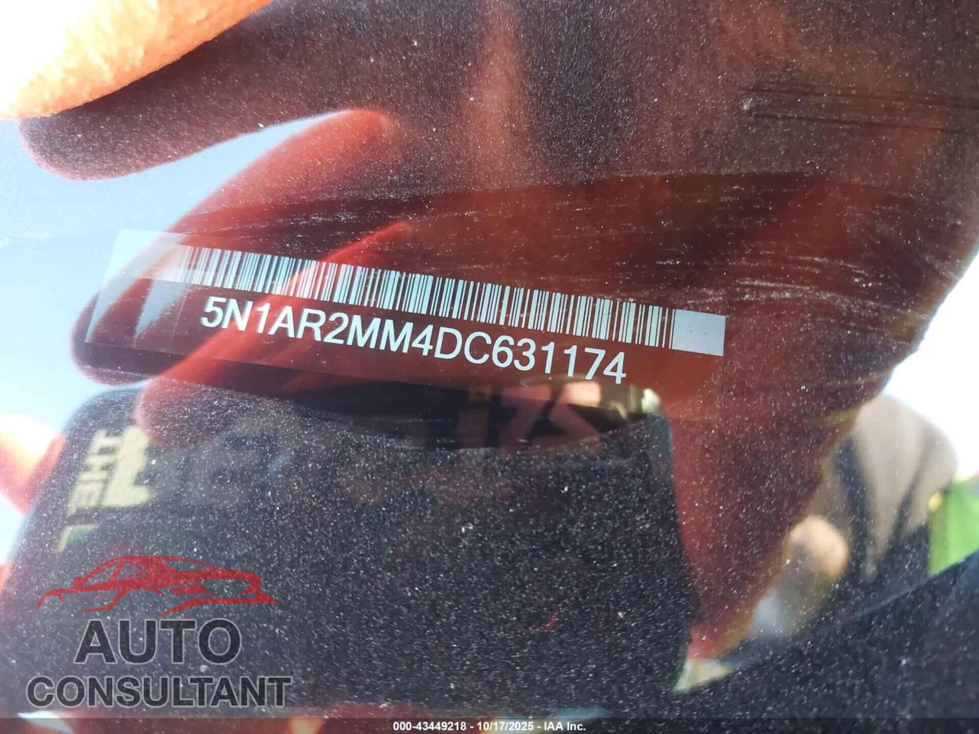 NISSAN PATHFINDER 2013 - 5N1AR2MM4DC631174