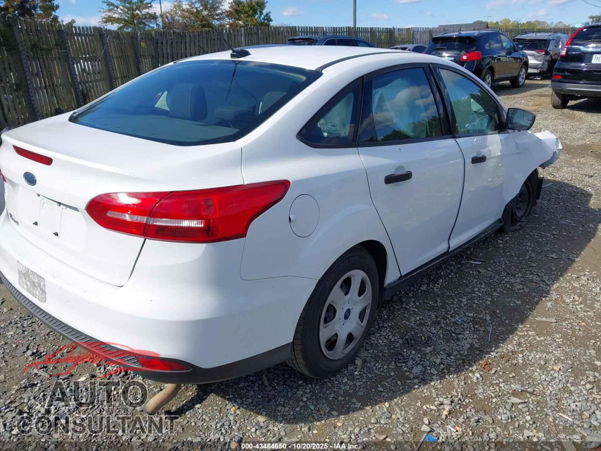 FORD FOCUS 2017 - 1FADP3E25HL331018