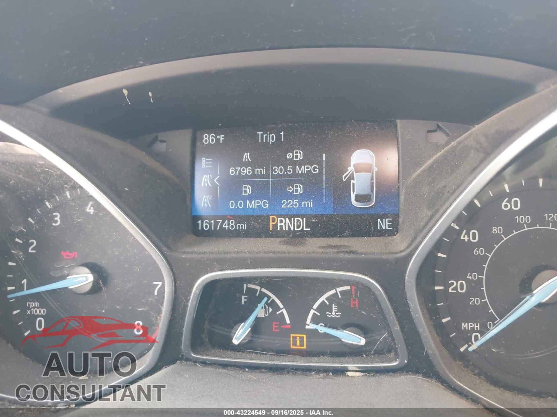 FORD FOCUS 2016 - 1FADP3F26GL232124