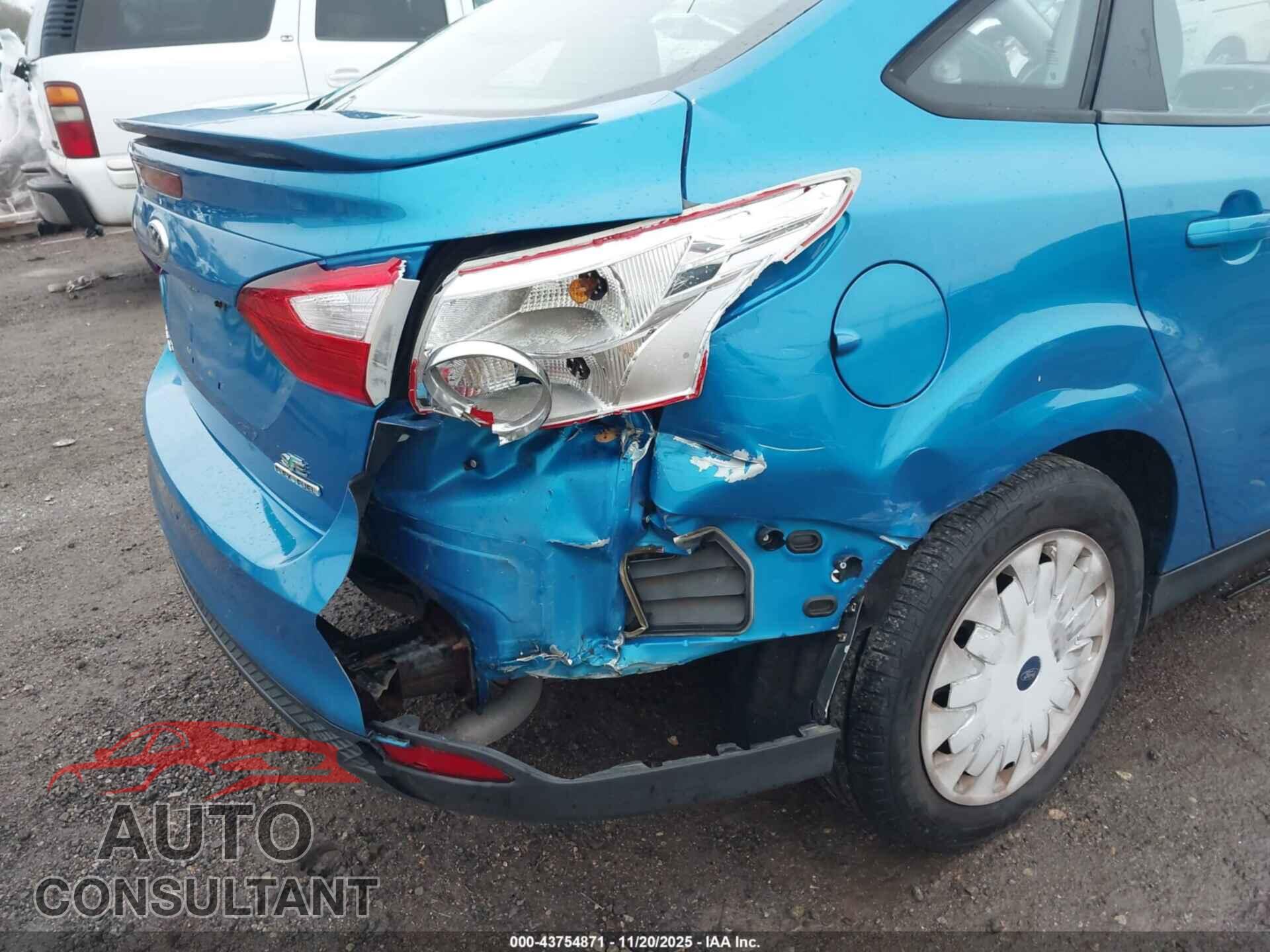 FORD FOCUS 2013 - 1FADP3F26DL364005