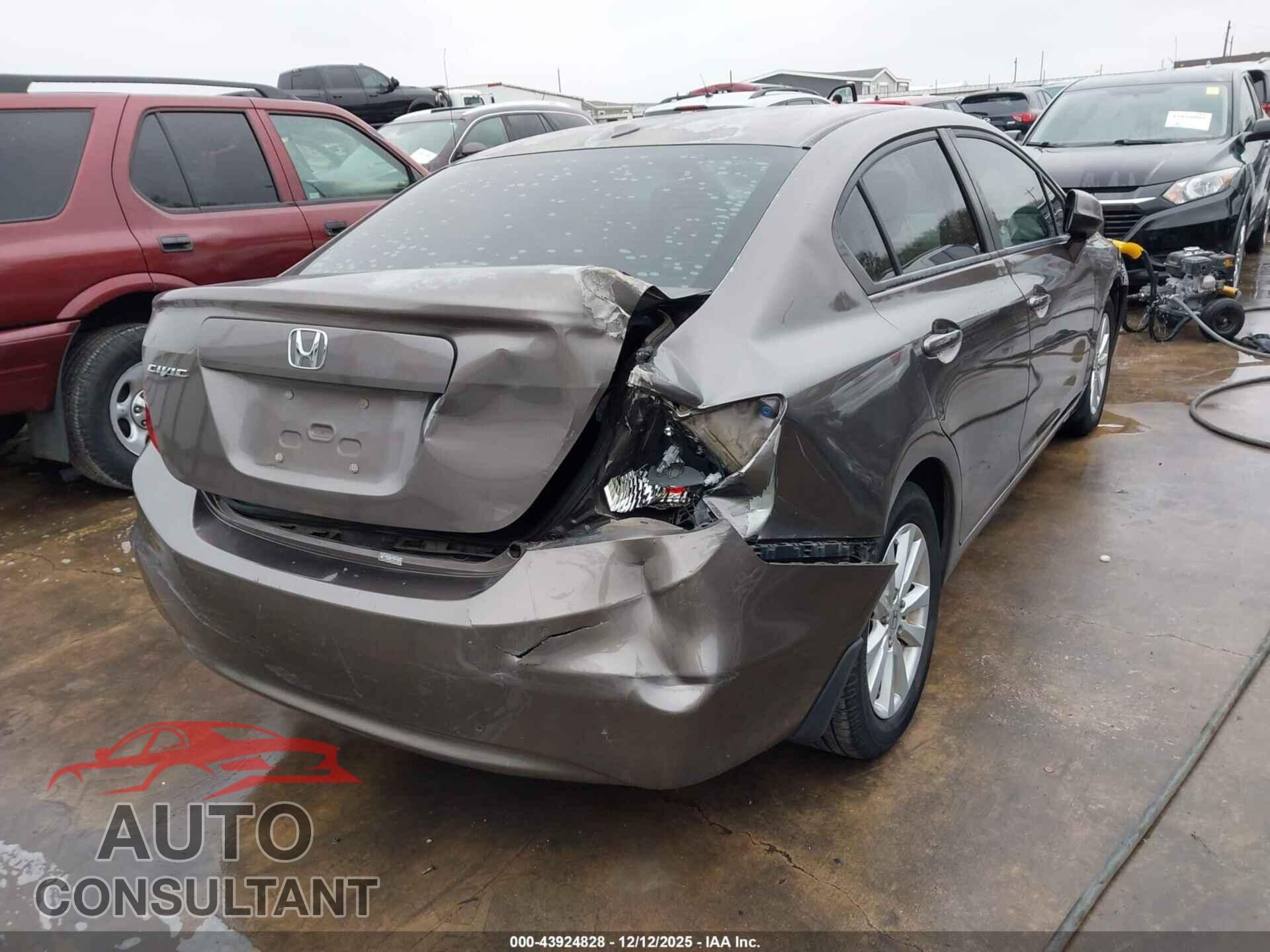 HONDA CIVIC 2012 - 2HGFB2F96CH526978