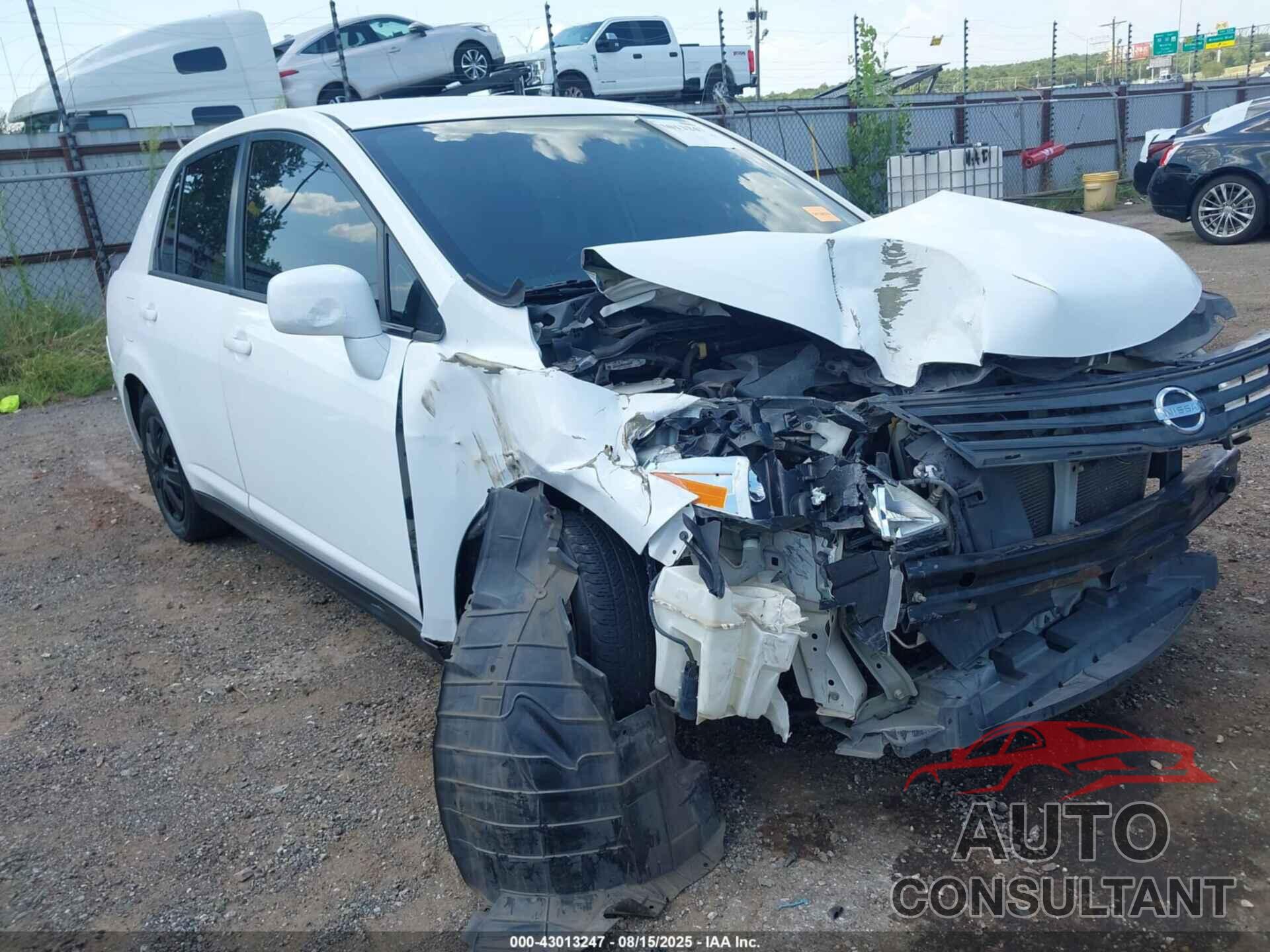 NISSAN VERSA 2011 - 3N1BC1AP0BL373694