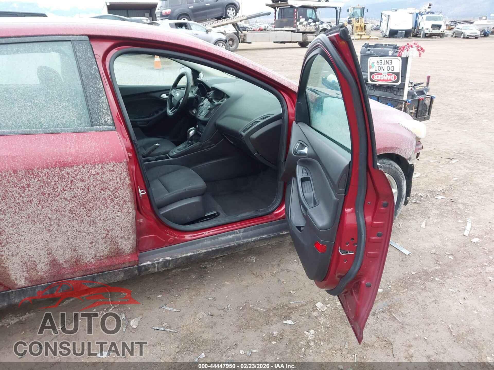 FORD FOCUS 2016 - 1FADP3F28GL396894