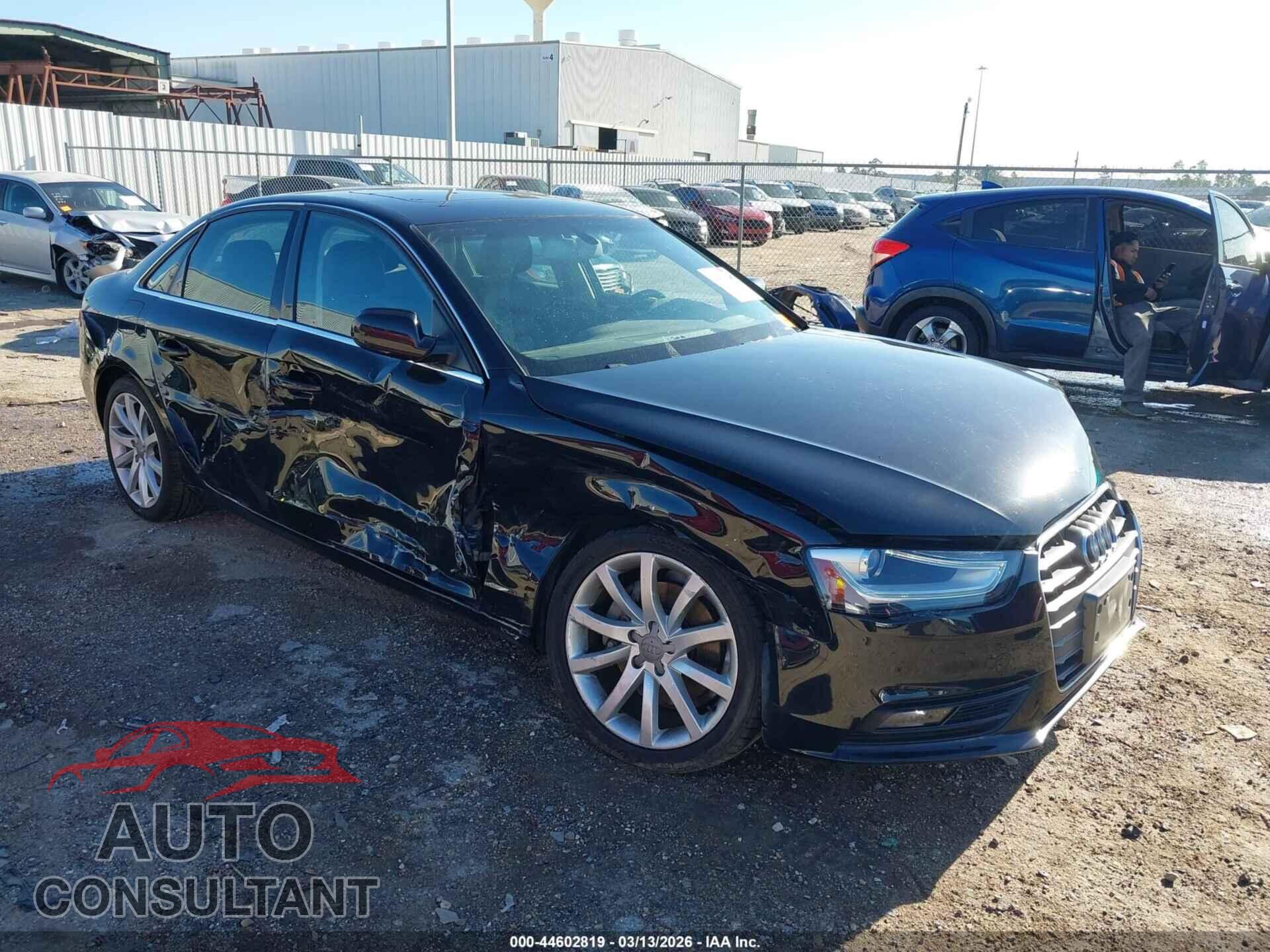 AUDI A4 2013 - WAUFFAFL9DN036372