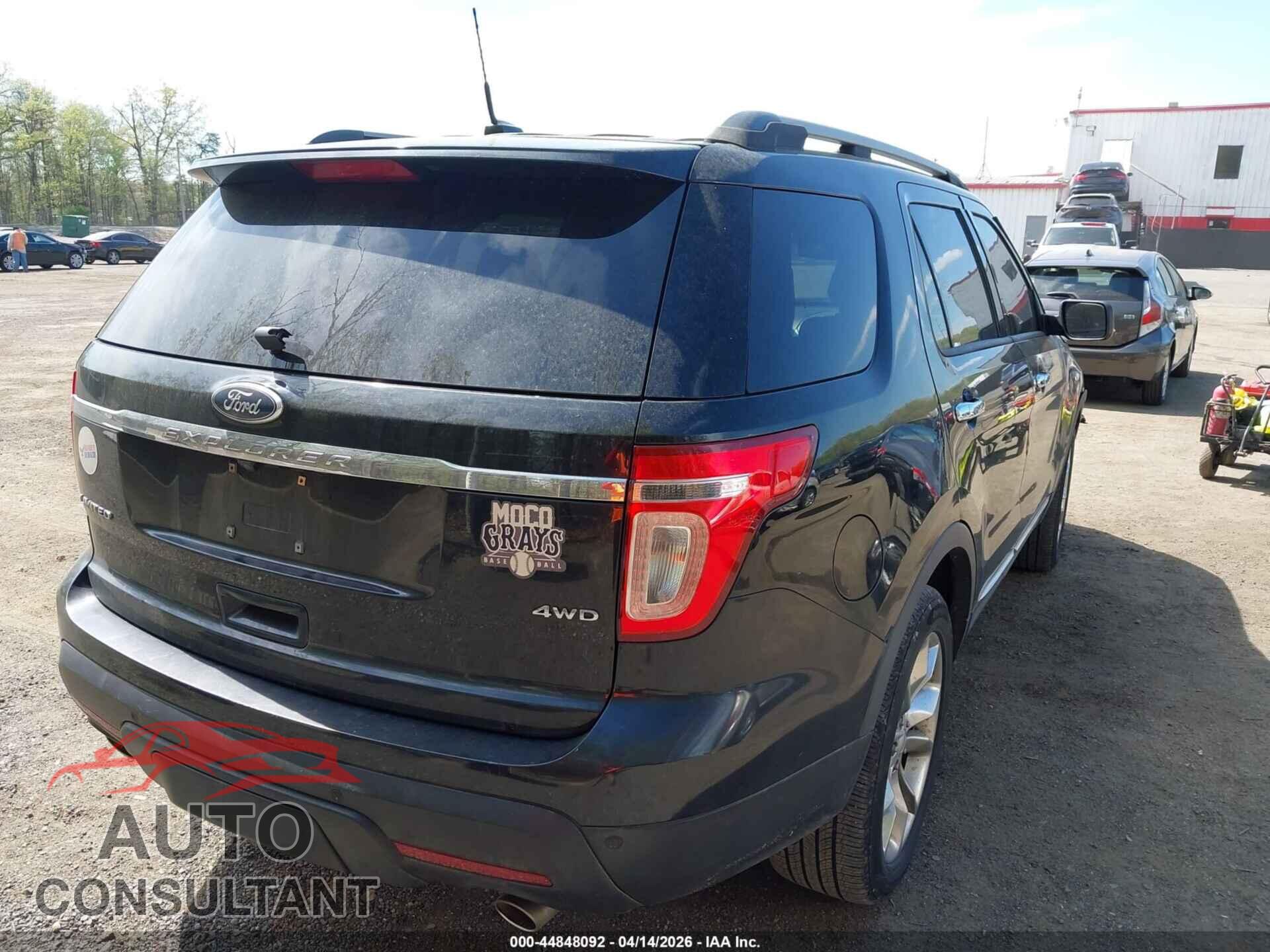 FORD EXPLORER 2011 - 1FMHK8F89BGA08242