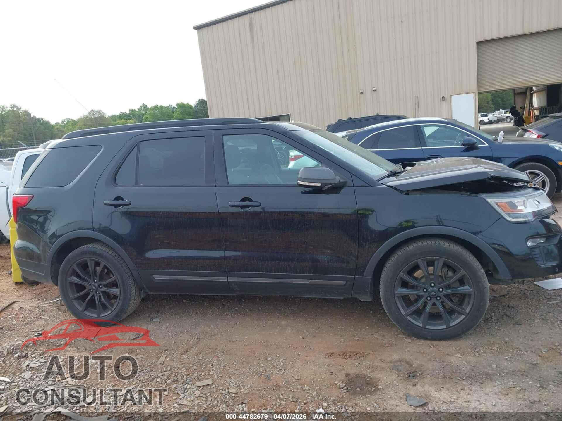 FORD EXPLORER 2018 - 1FM5K7D81JGB15347