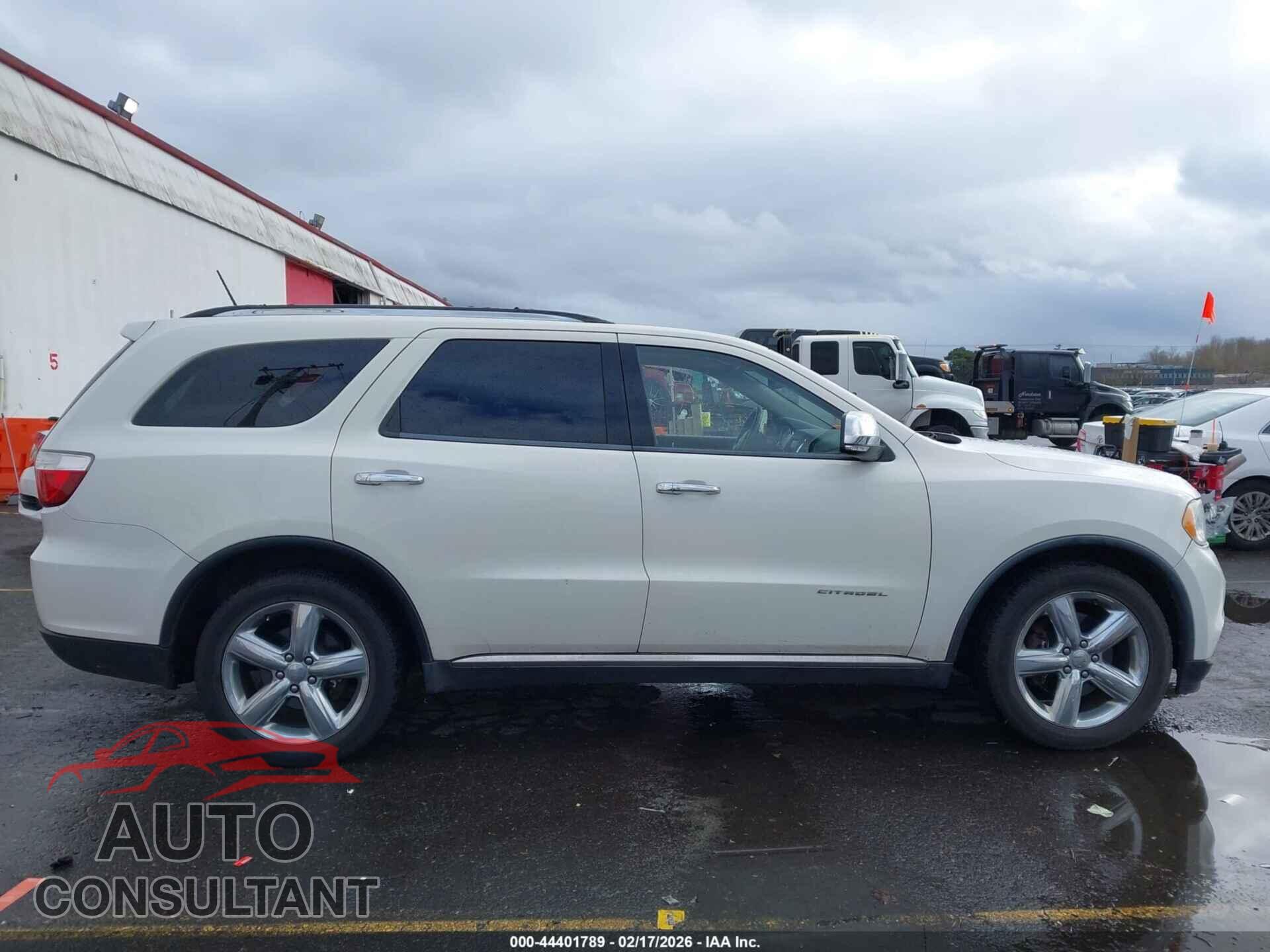 DODGE DURANGO 2011 - 1D4SE5GT8BC682539