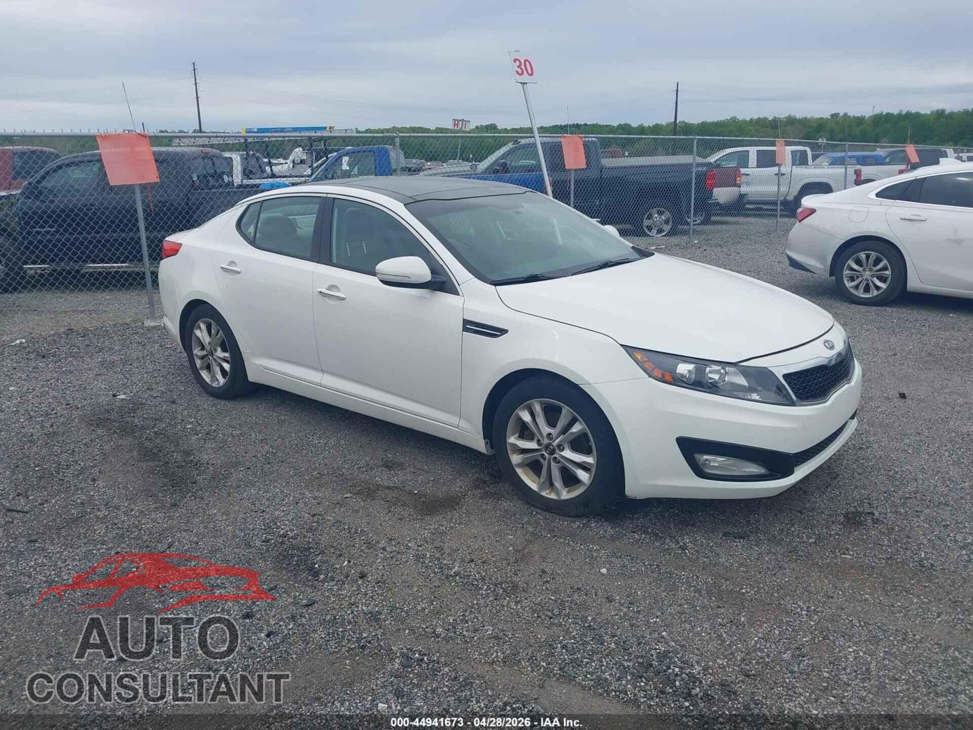 KIA OPTIMA 2011 - KNAGN4A74B5117067