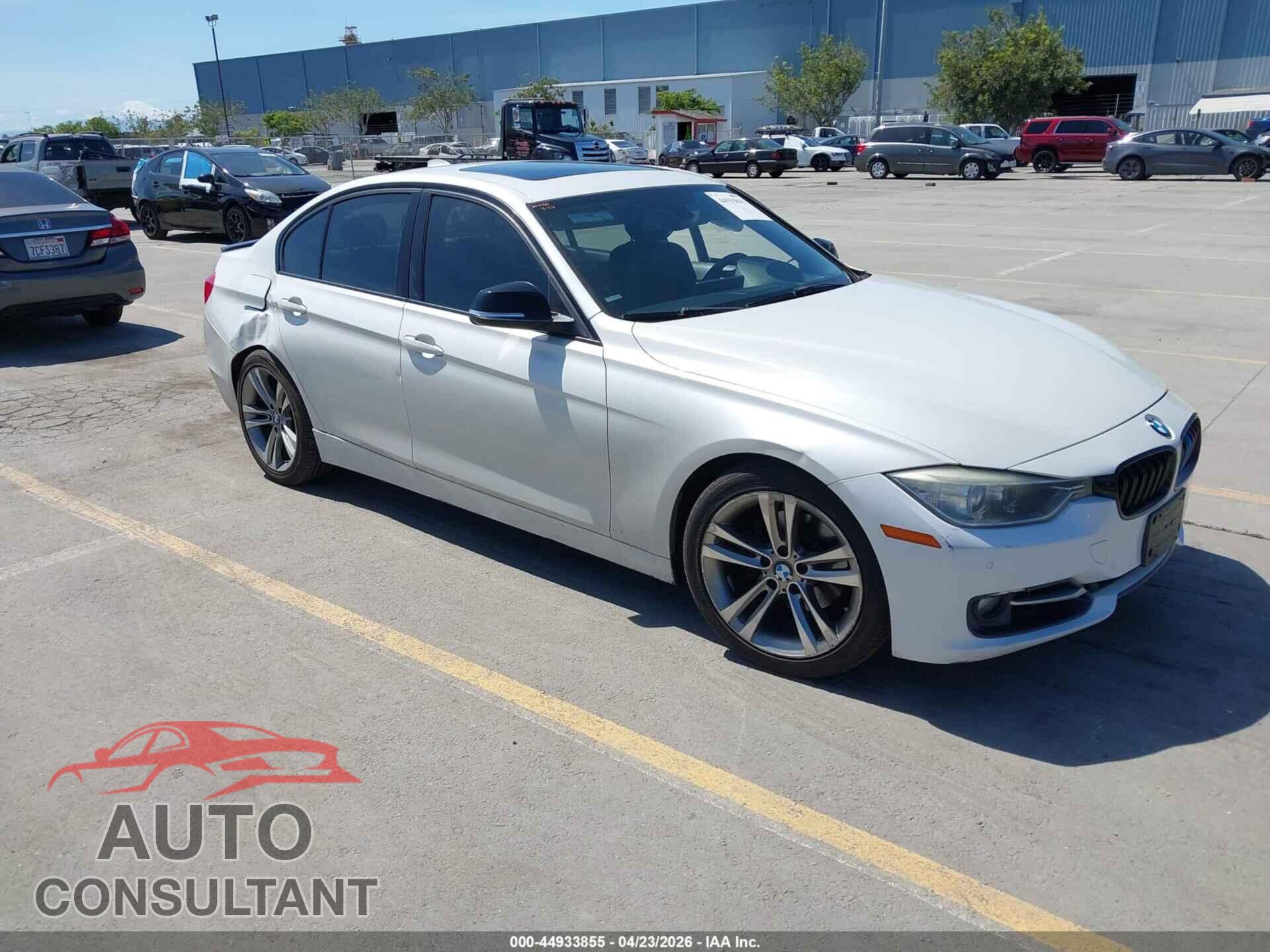 BMW 328I 2013 - WBA3C1C55DF436716