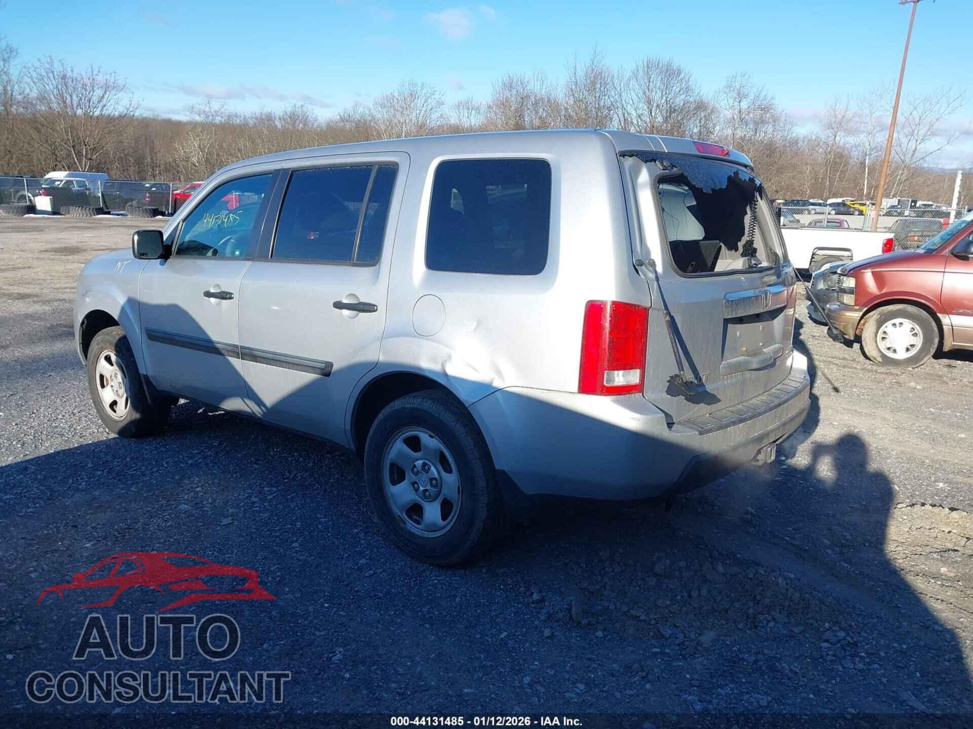 HONDA PILOT 2011 - 5FNYF4H28BB039261